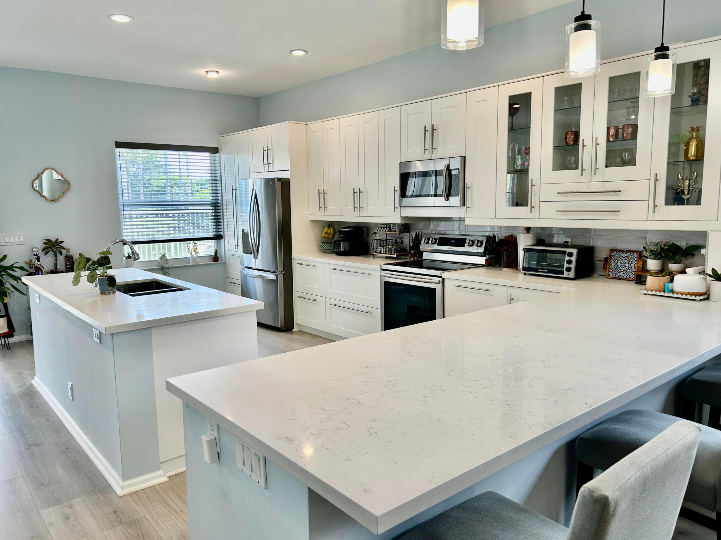4421 NW 41st Place