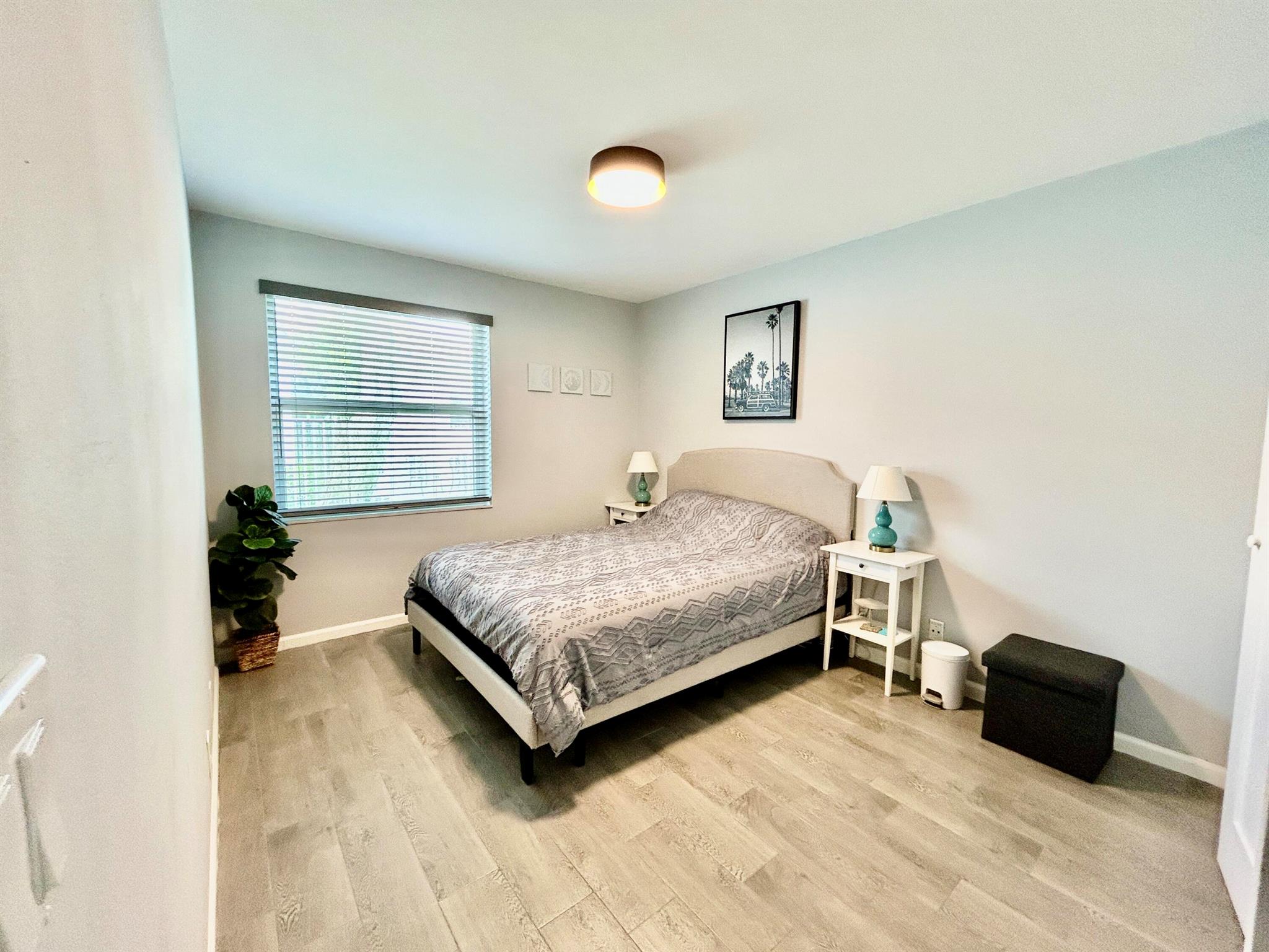 4421 NW 41st Place