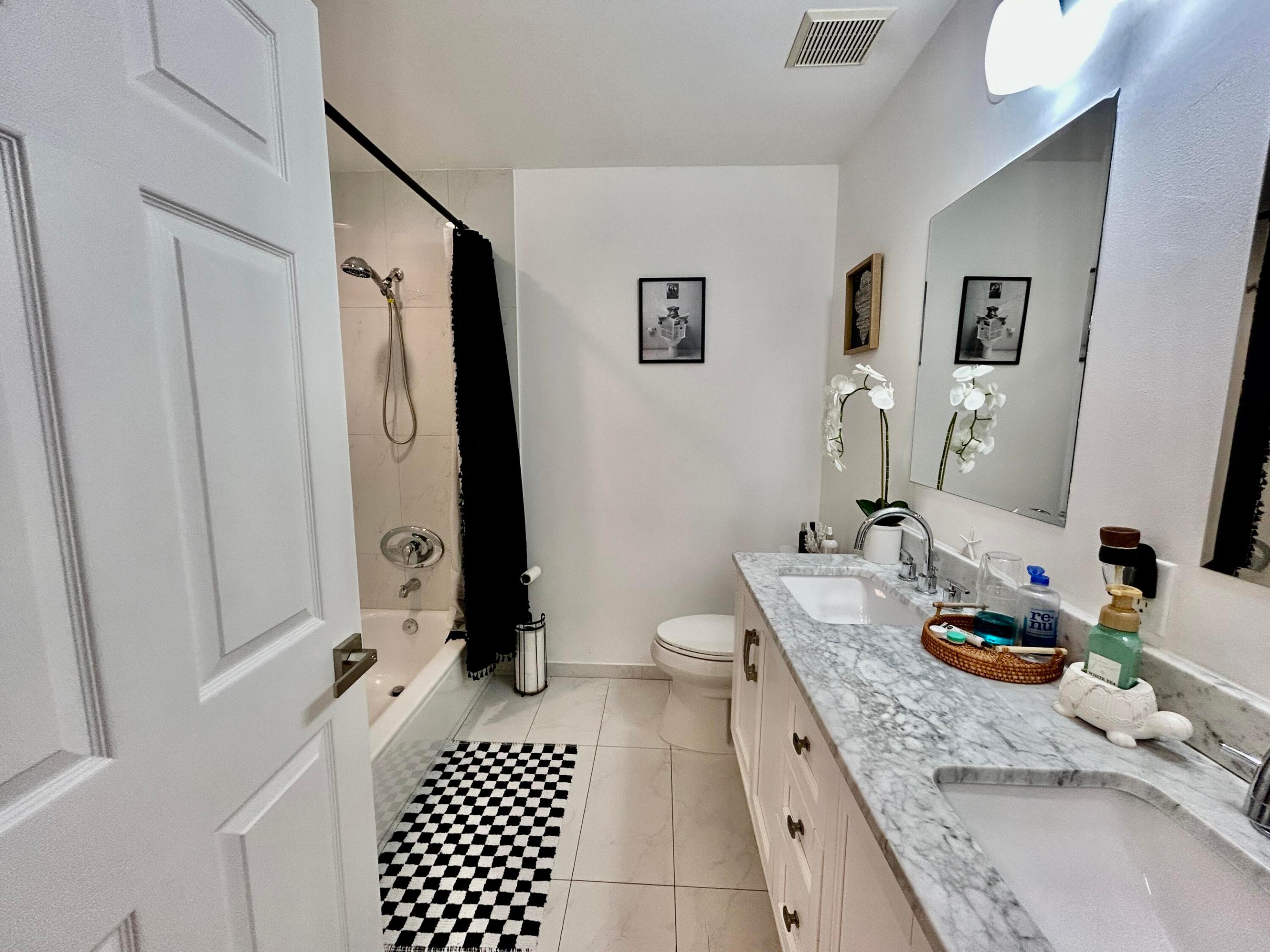 4421 NW 41st Place