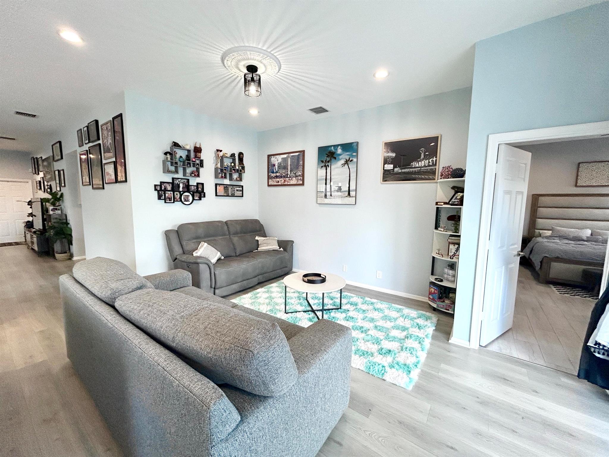 4421 NW 41st Place