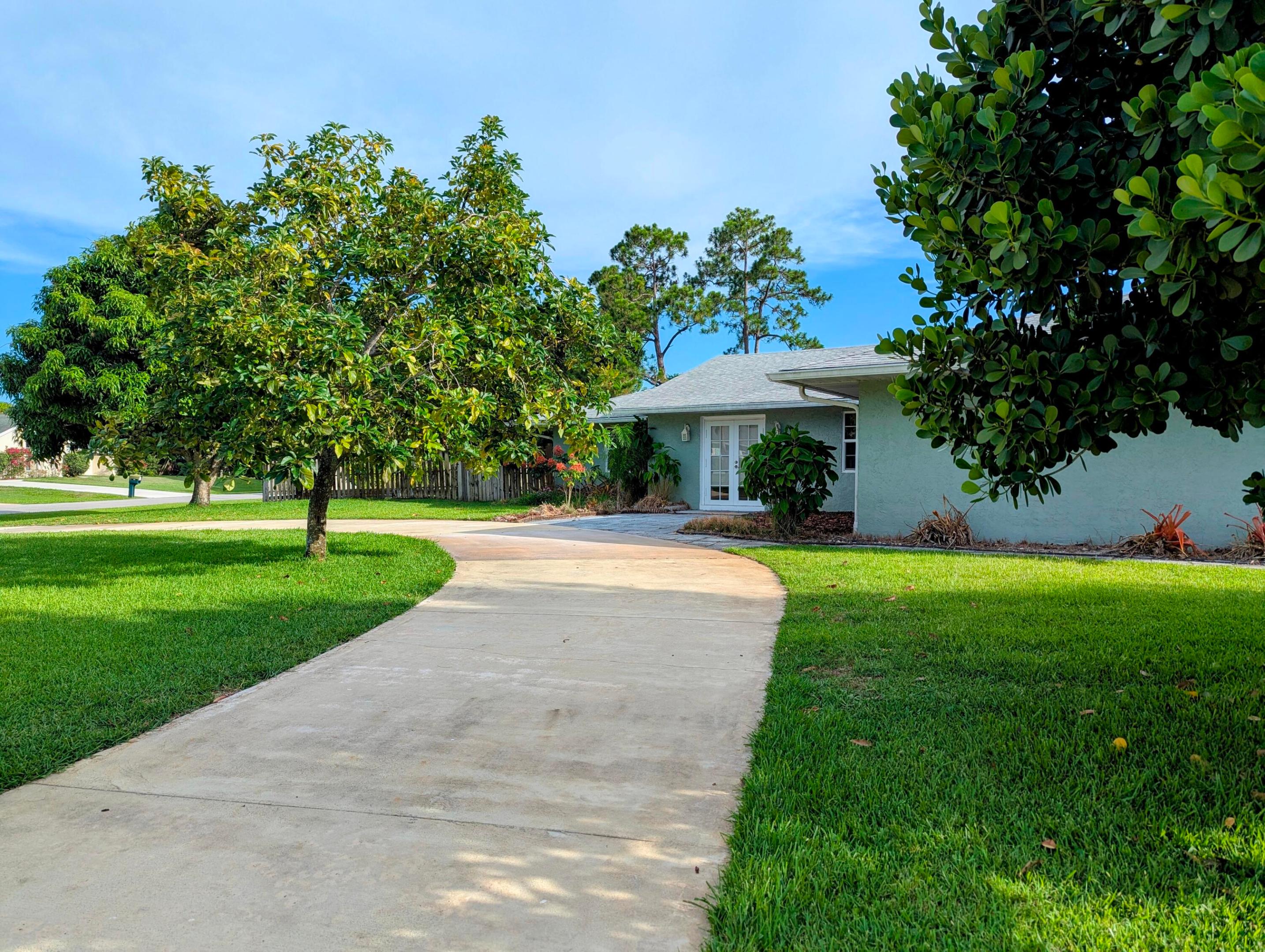 3074 SE Dalhart Road