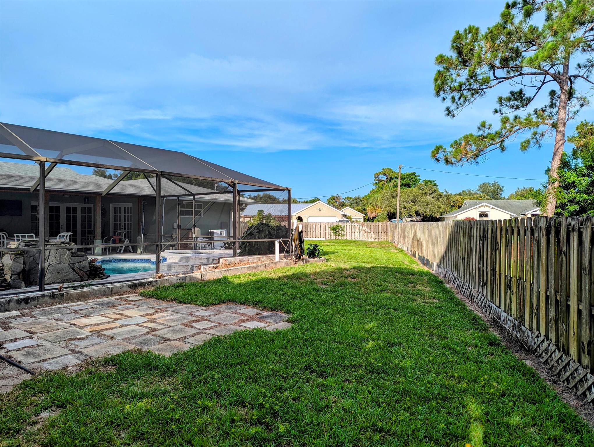 3074 SE Dalhart Road