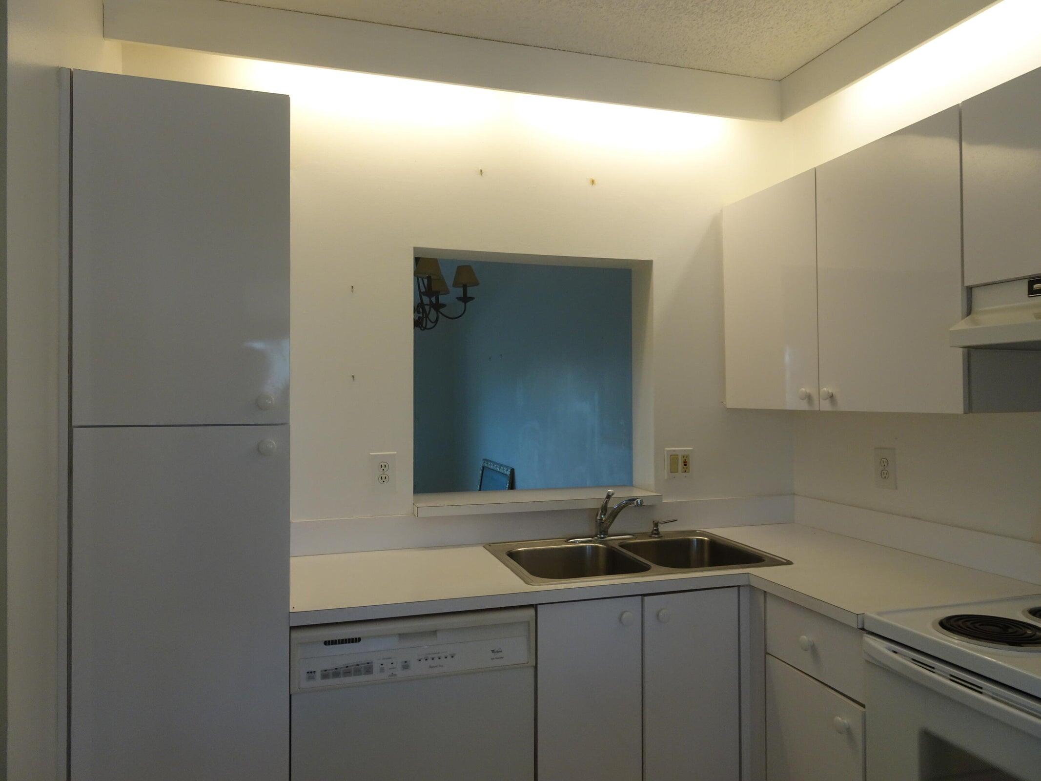 6585 Somerset Drive 205