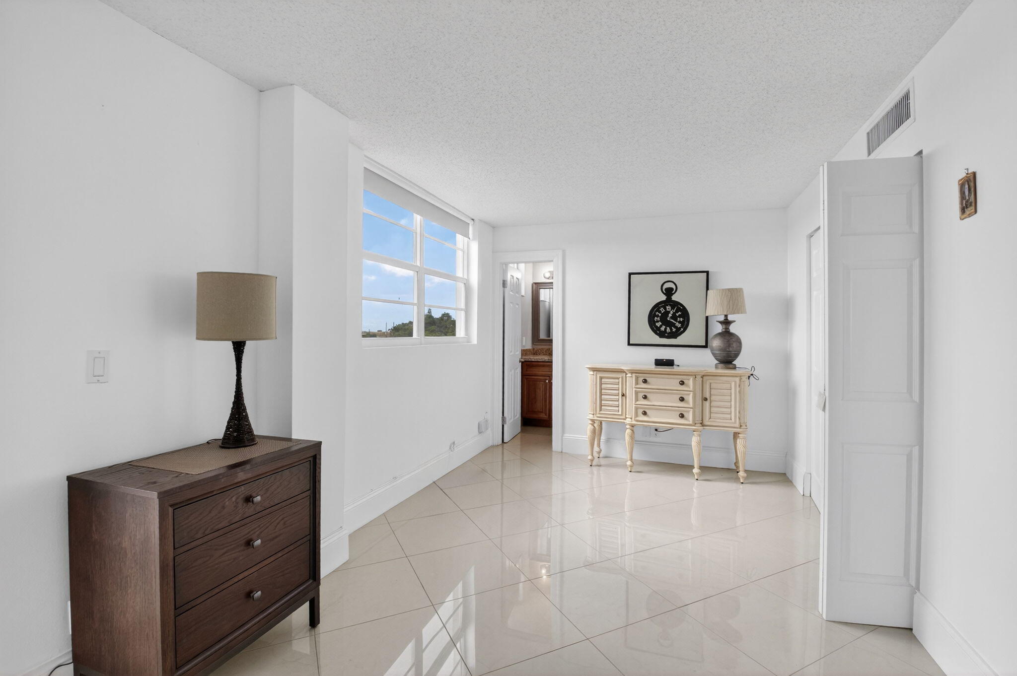 5500 NW 2nd Avenue 718