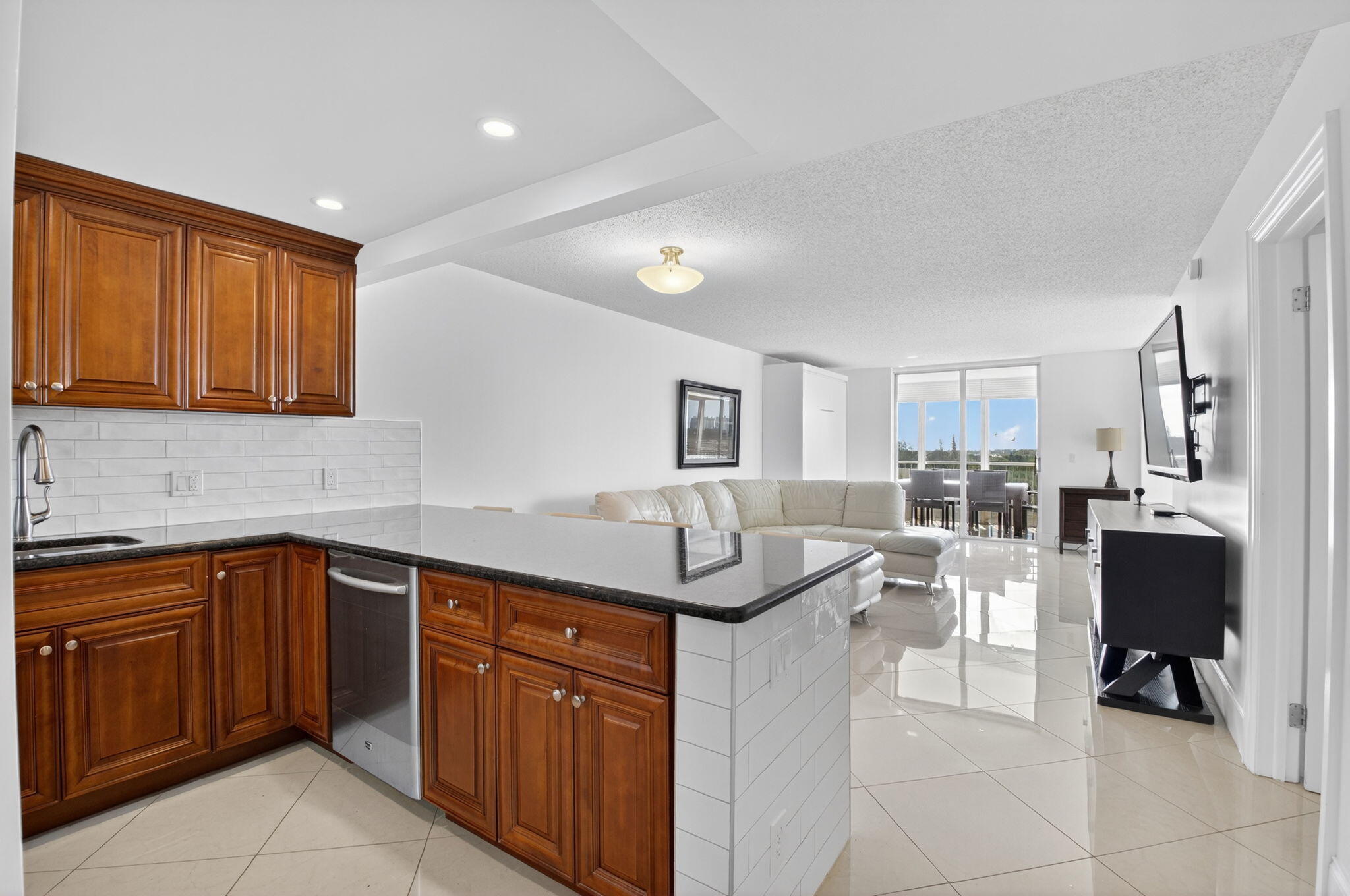 5500 NW 2nd Avenue 718