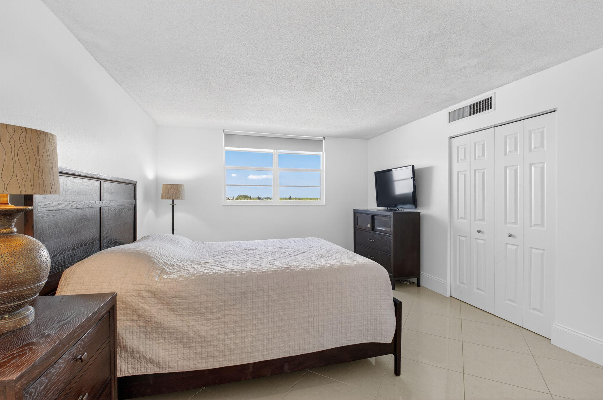 5500 NW 2nd Avenue 718