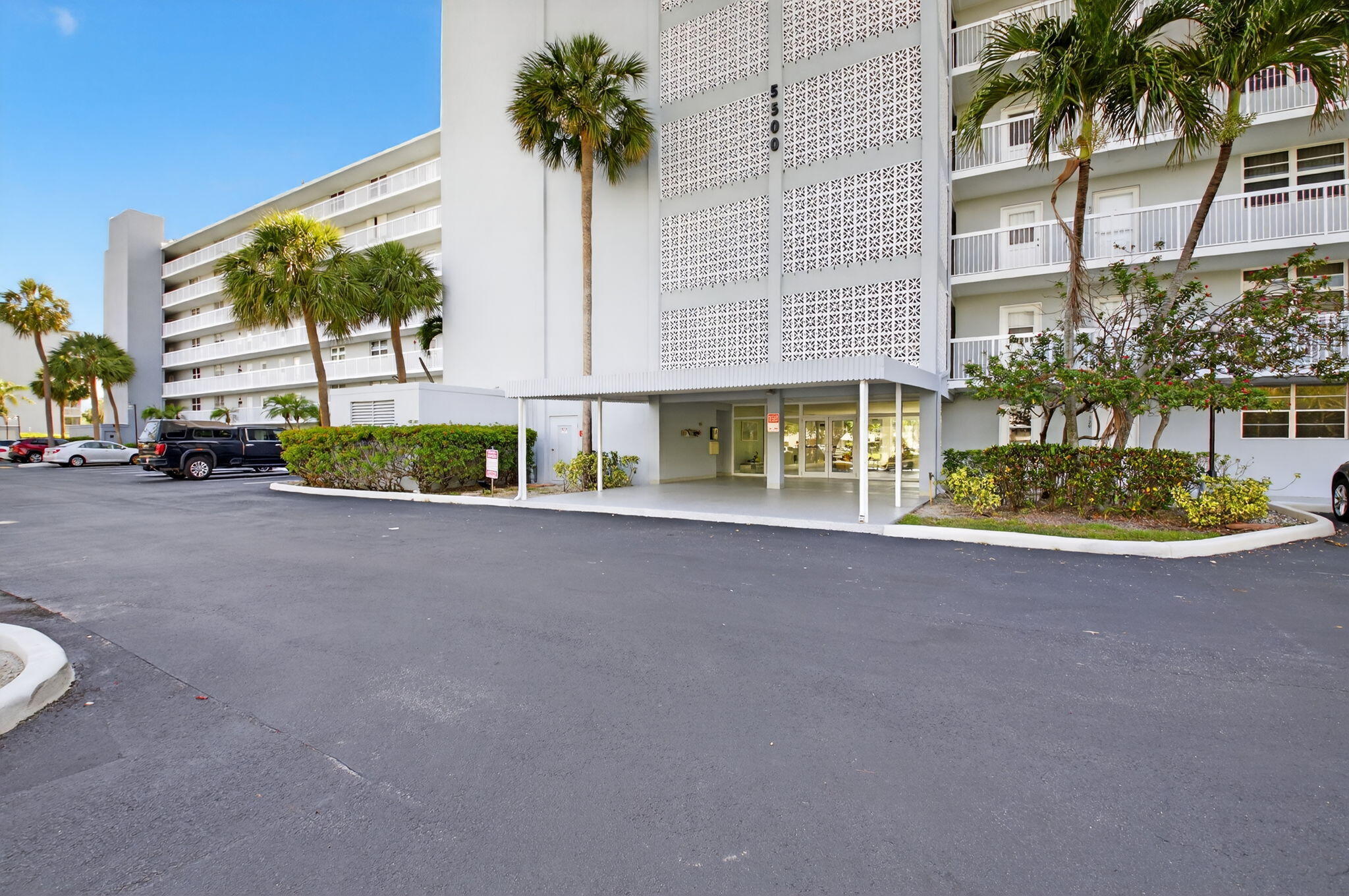 5500 NW 2nd Avenue 718