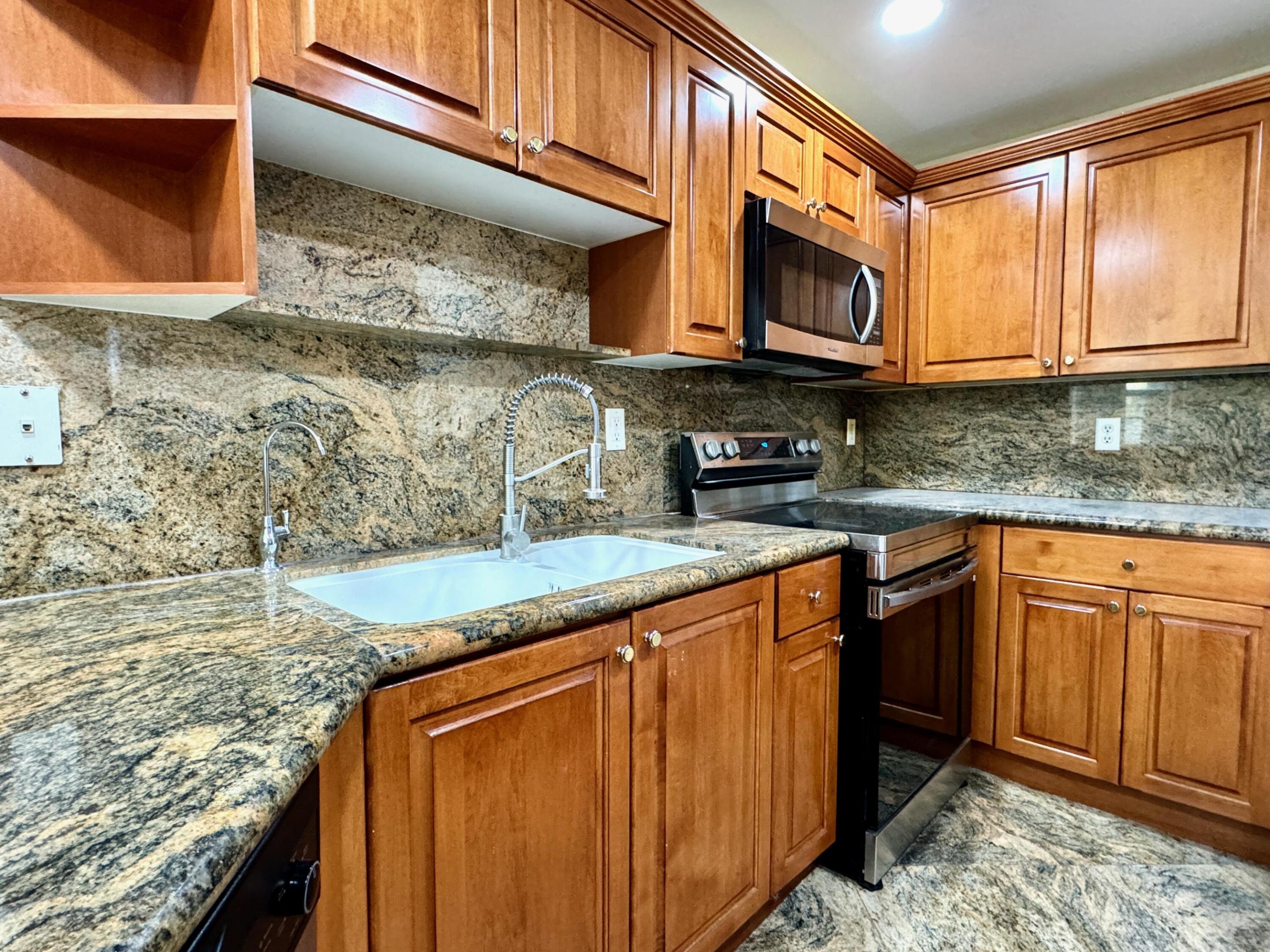 2910 Deer Creek Country Club Boulevard