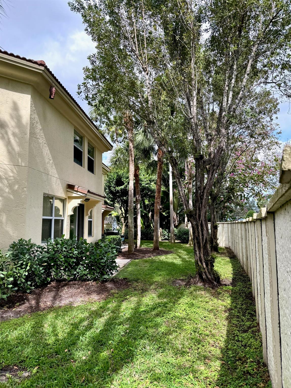 2910 Deer Creek Country Club Boulevard