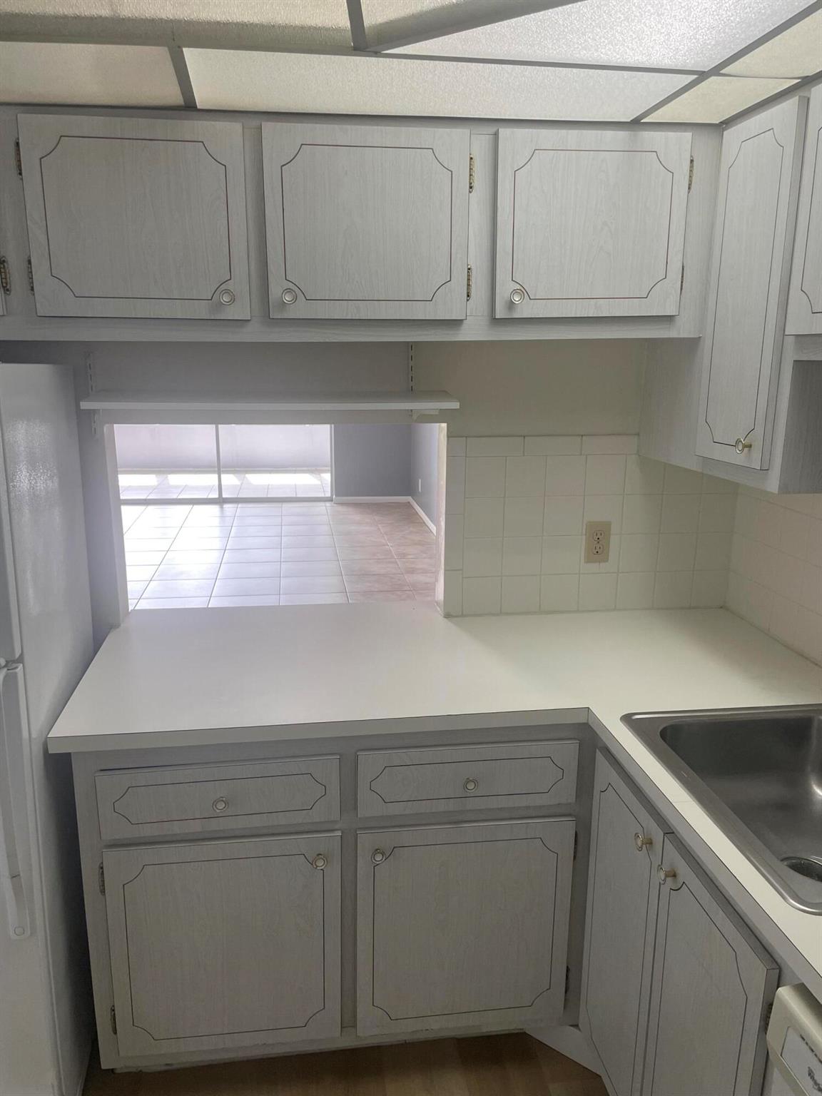 7827 Golf Cir Drive 202
