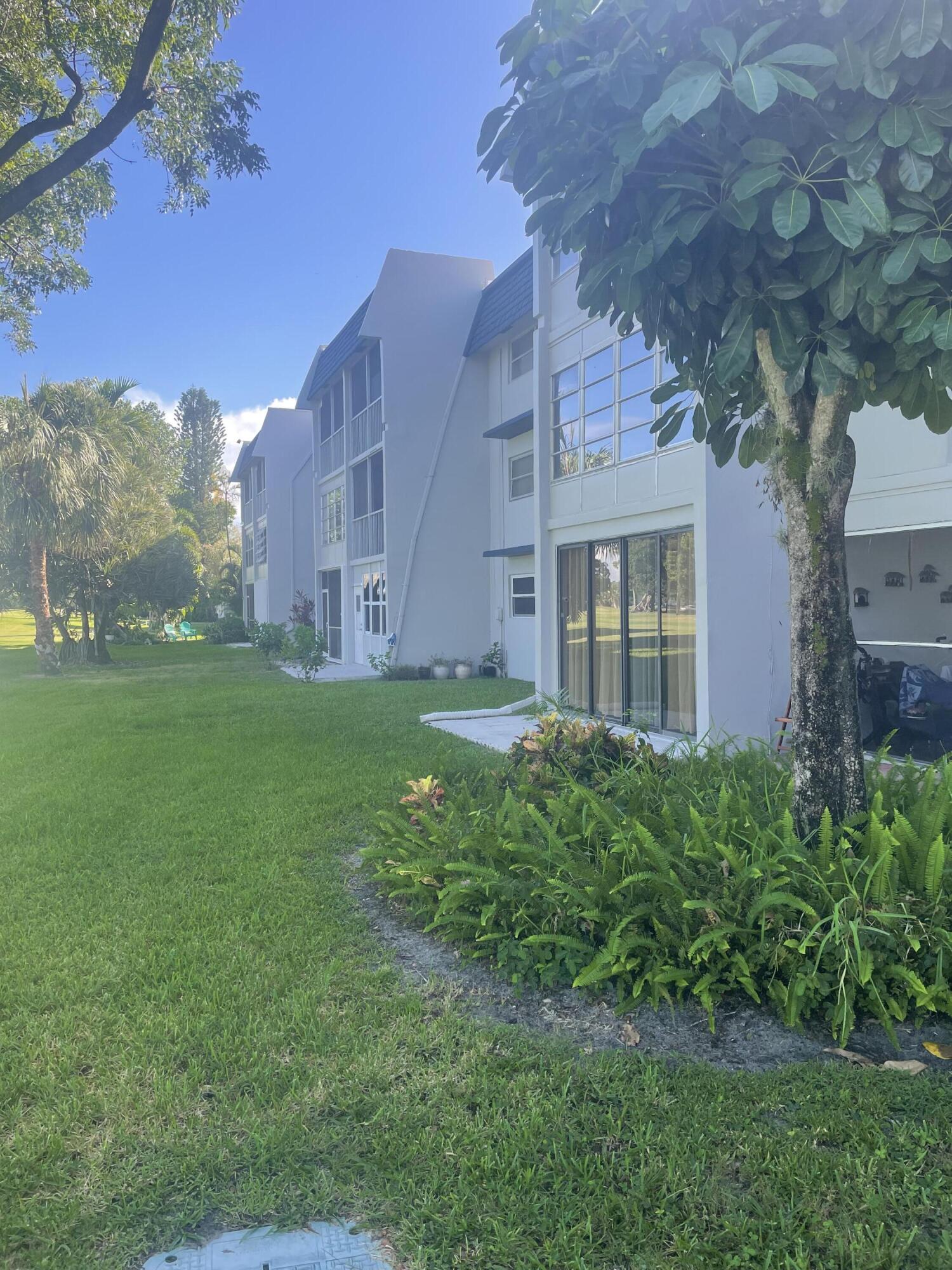 7827 Golf Cir Drive 202