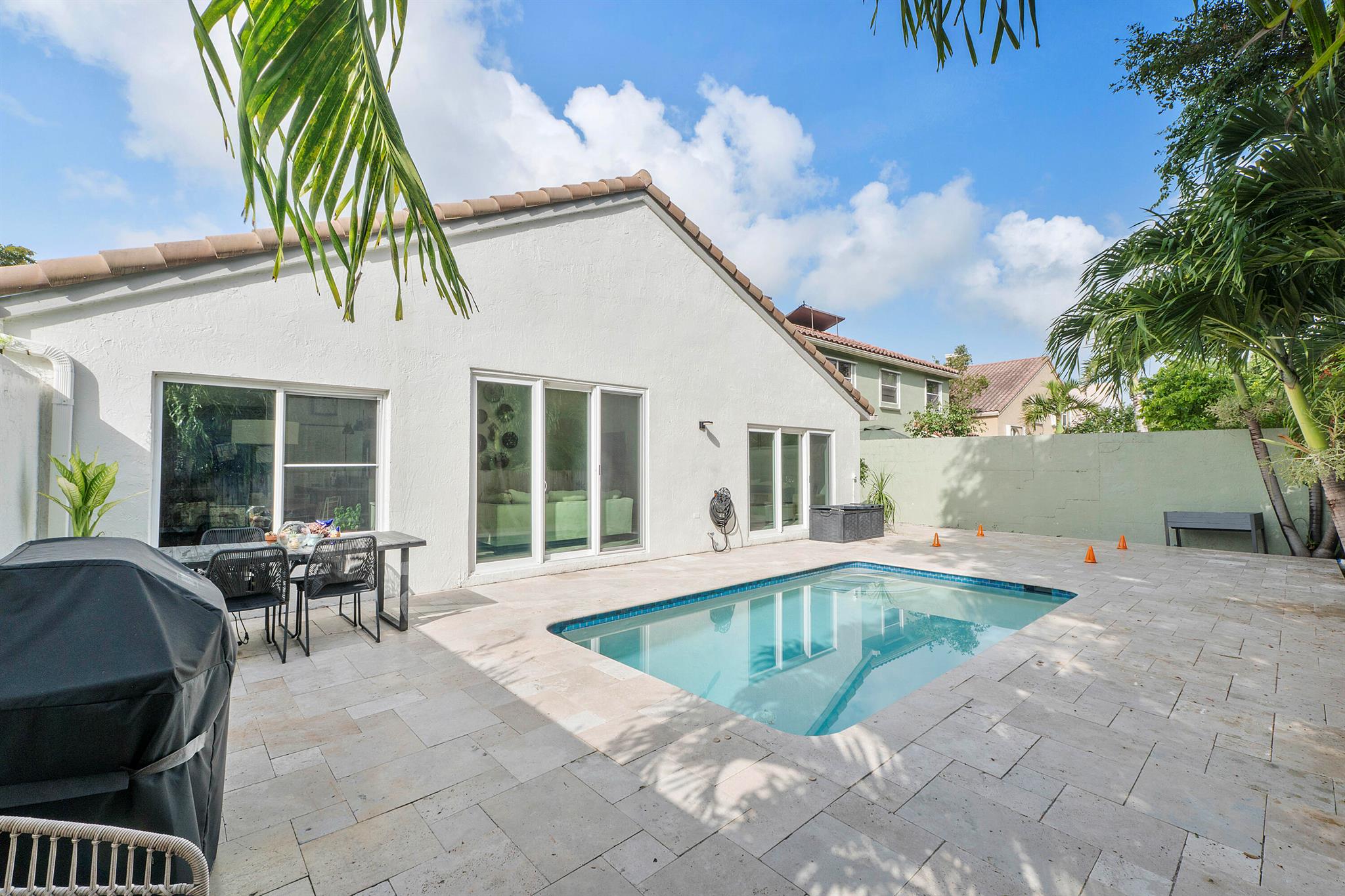 6755 NW 75th Place