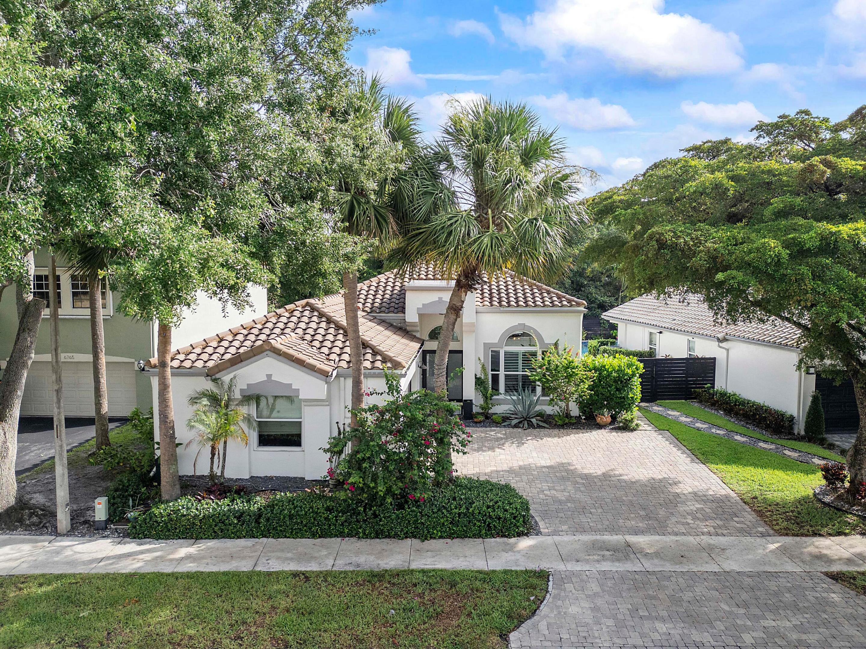 6755 NW 75th Place