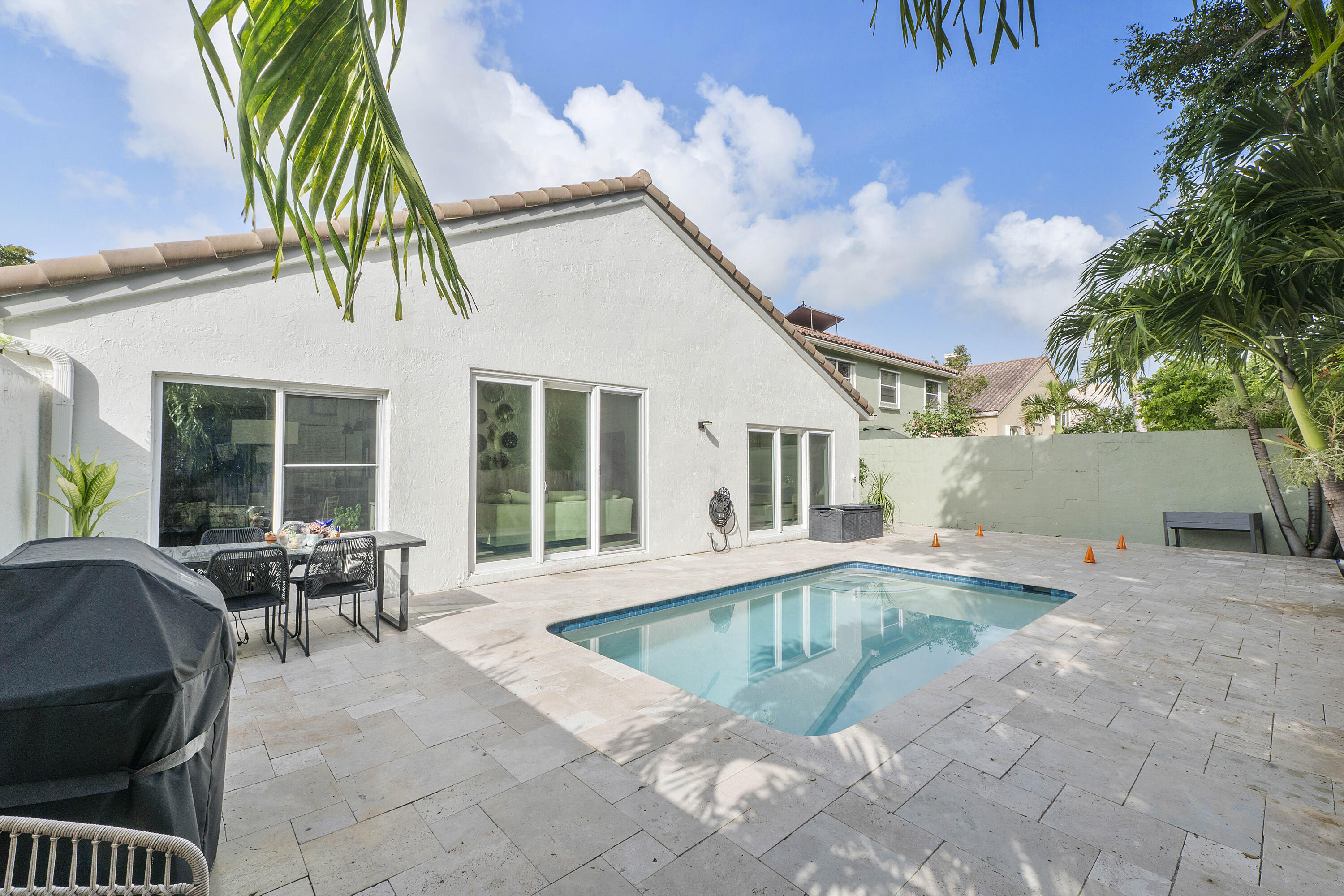 6755 NW 75th Place