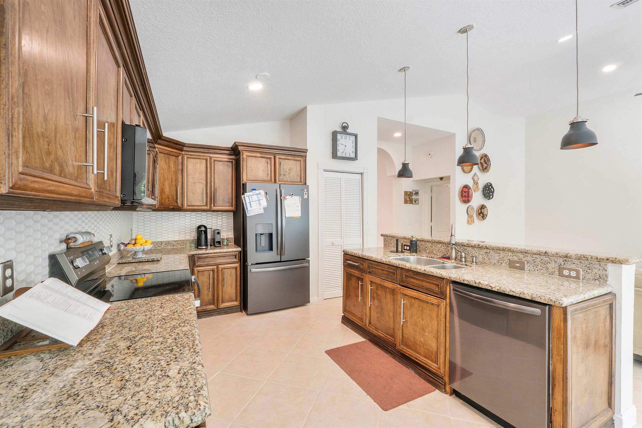 6755 NW 75th Place