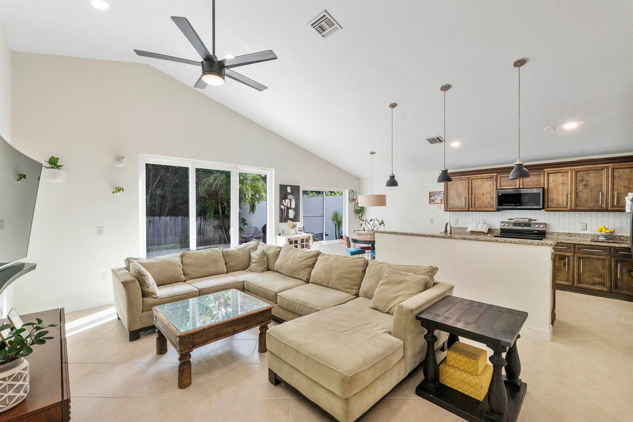 6755 NW 75th Place