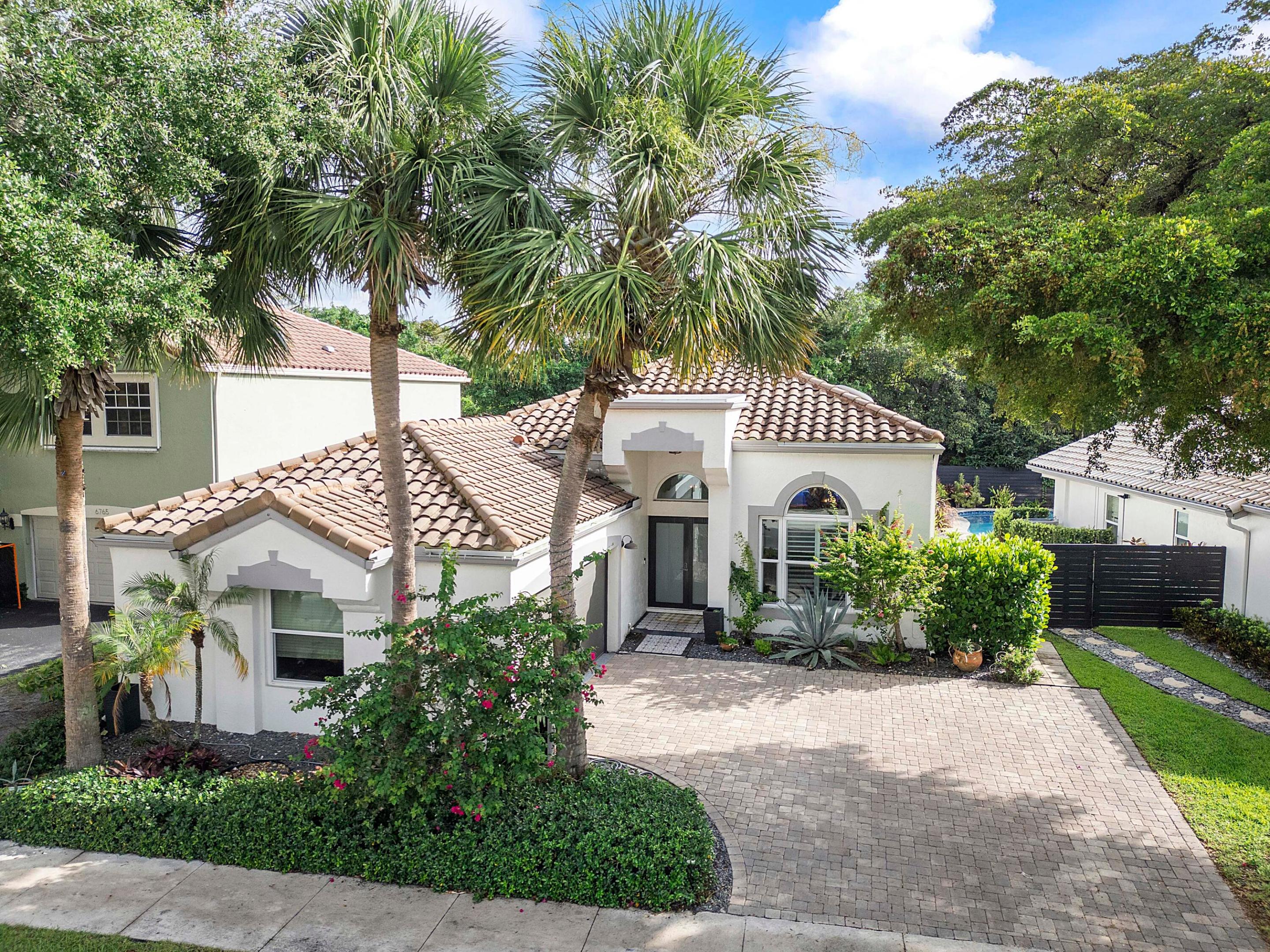 6755 NW 75th Place