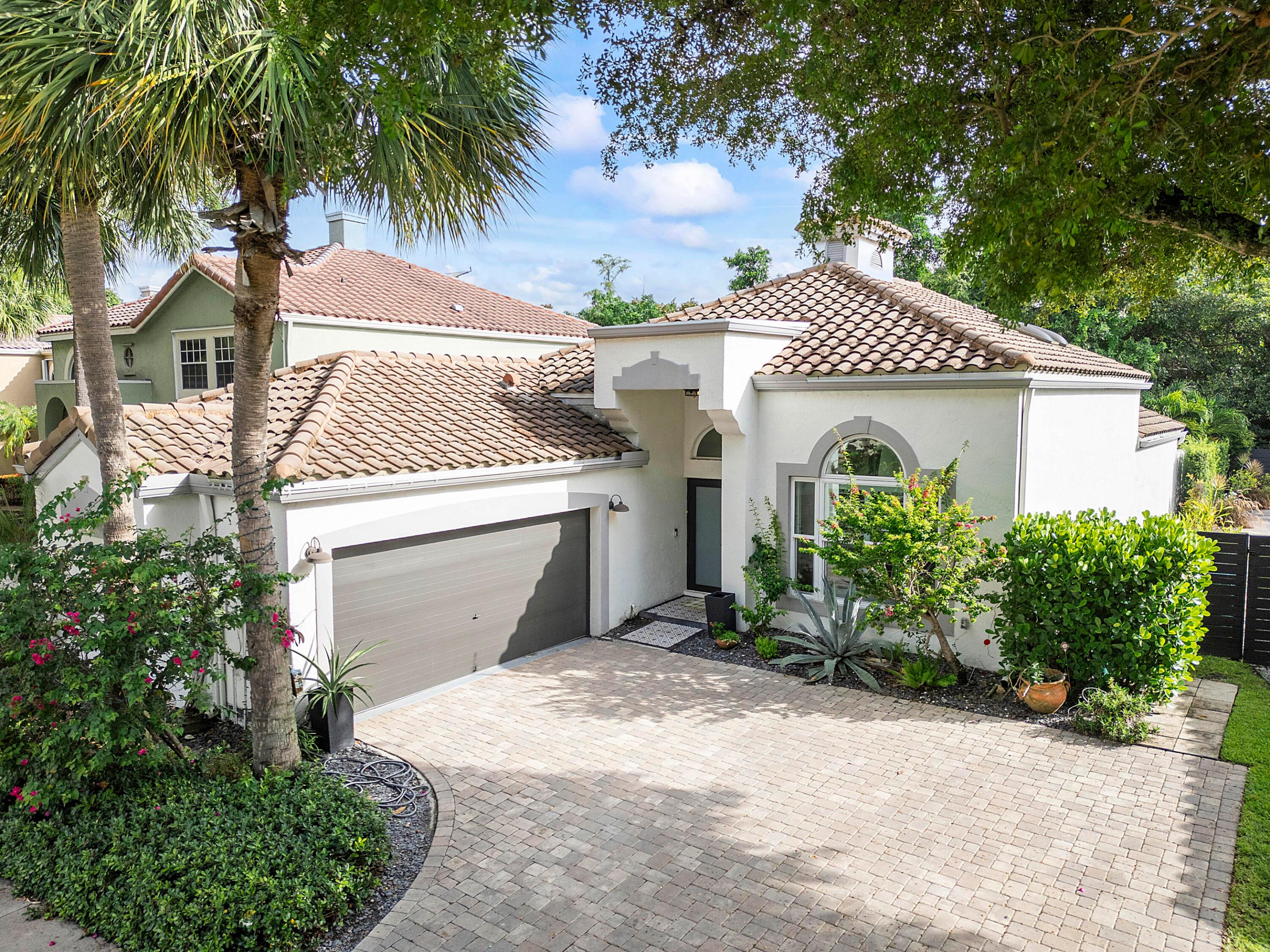 6755 NW 75th Place