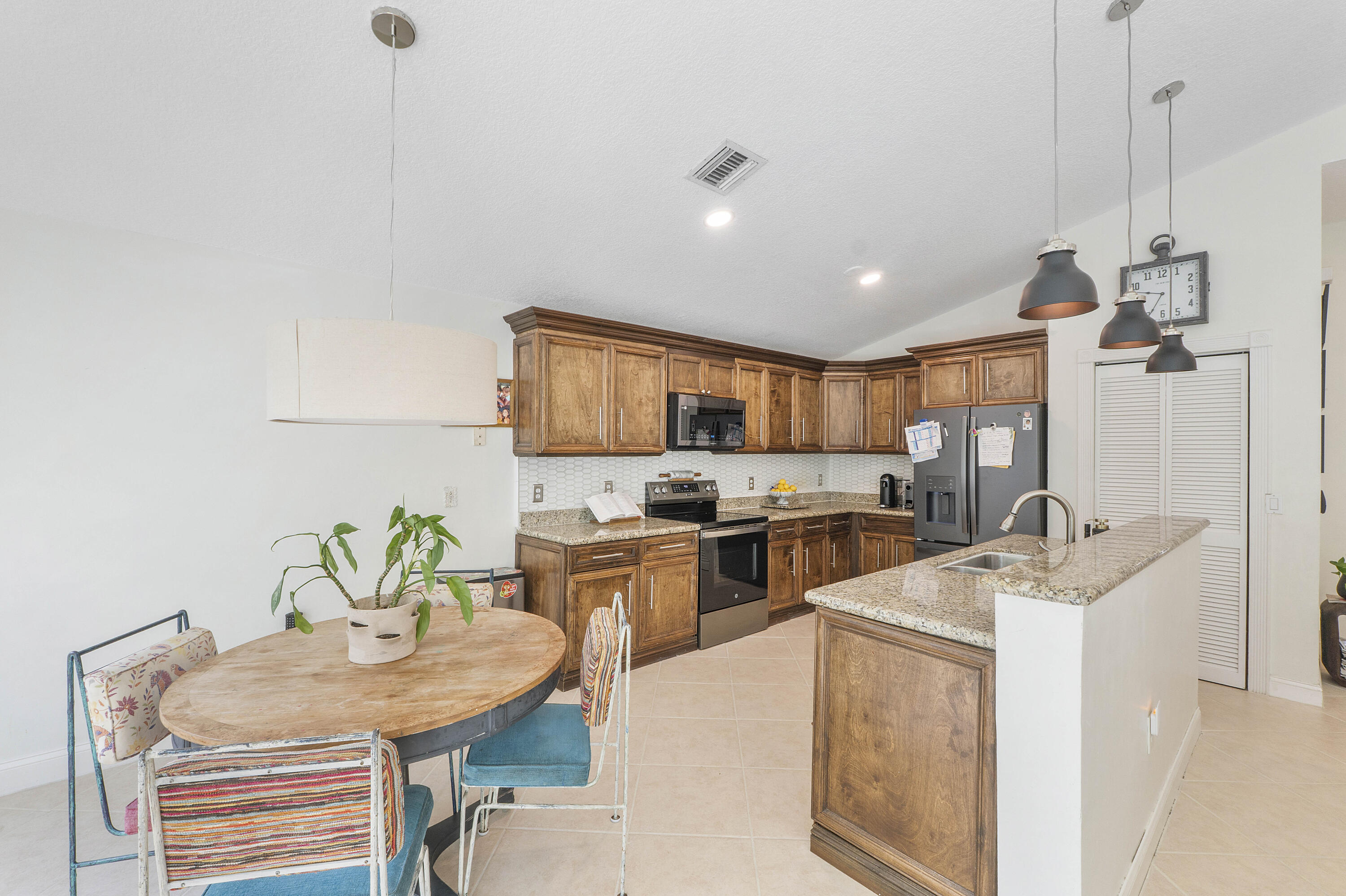 6755 NW 75th Place