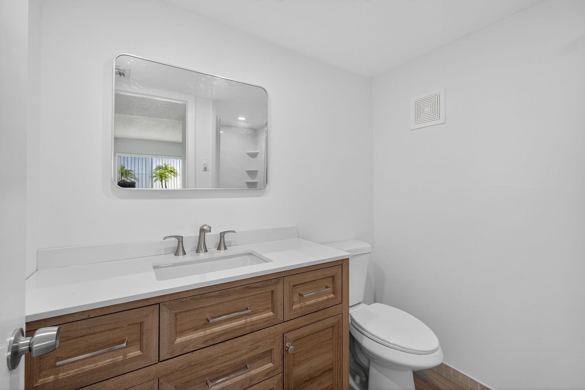 15036 Ashland Lane 44