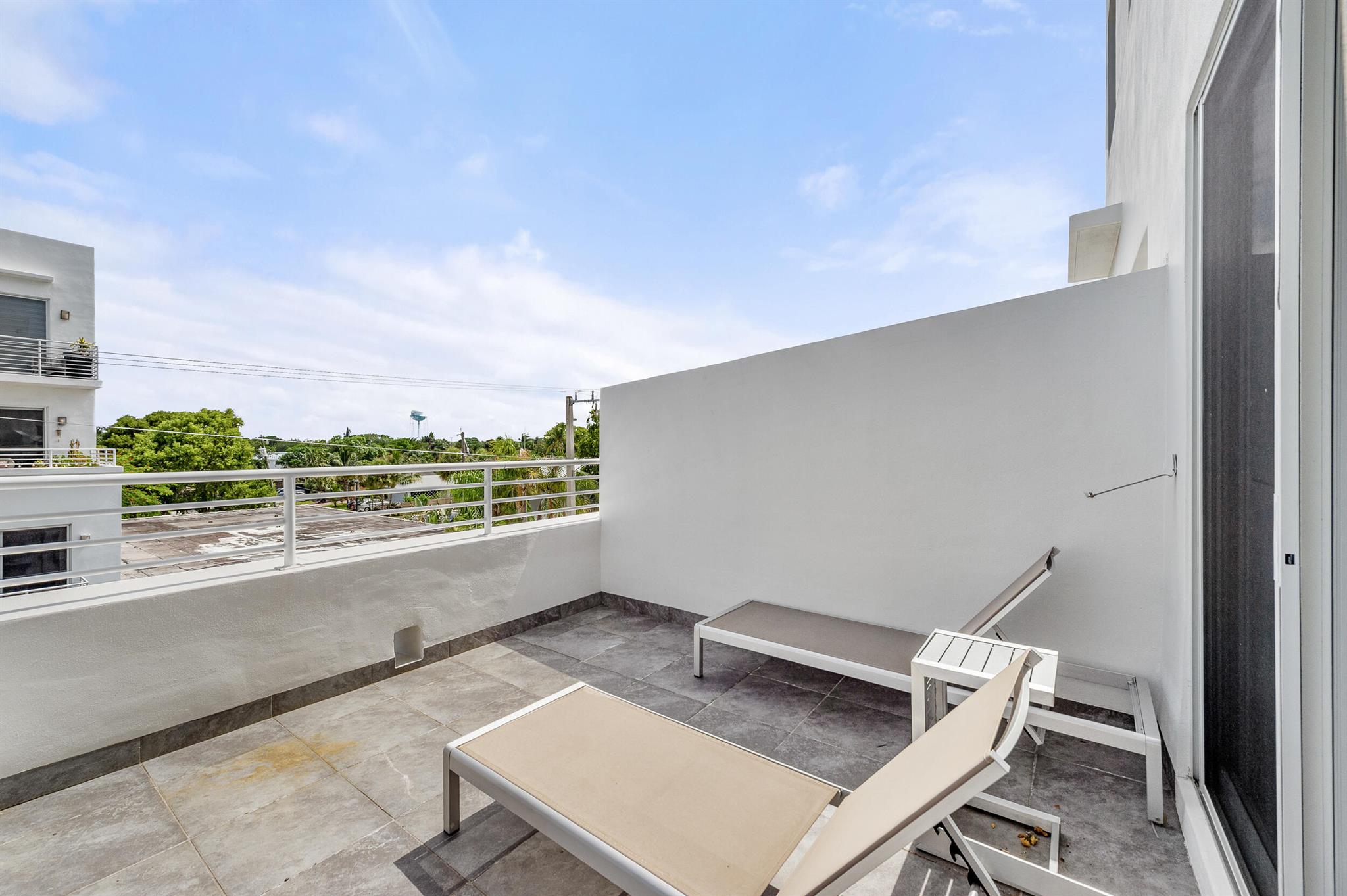 111 SE 2nd Street 302