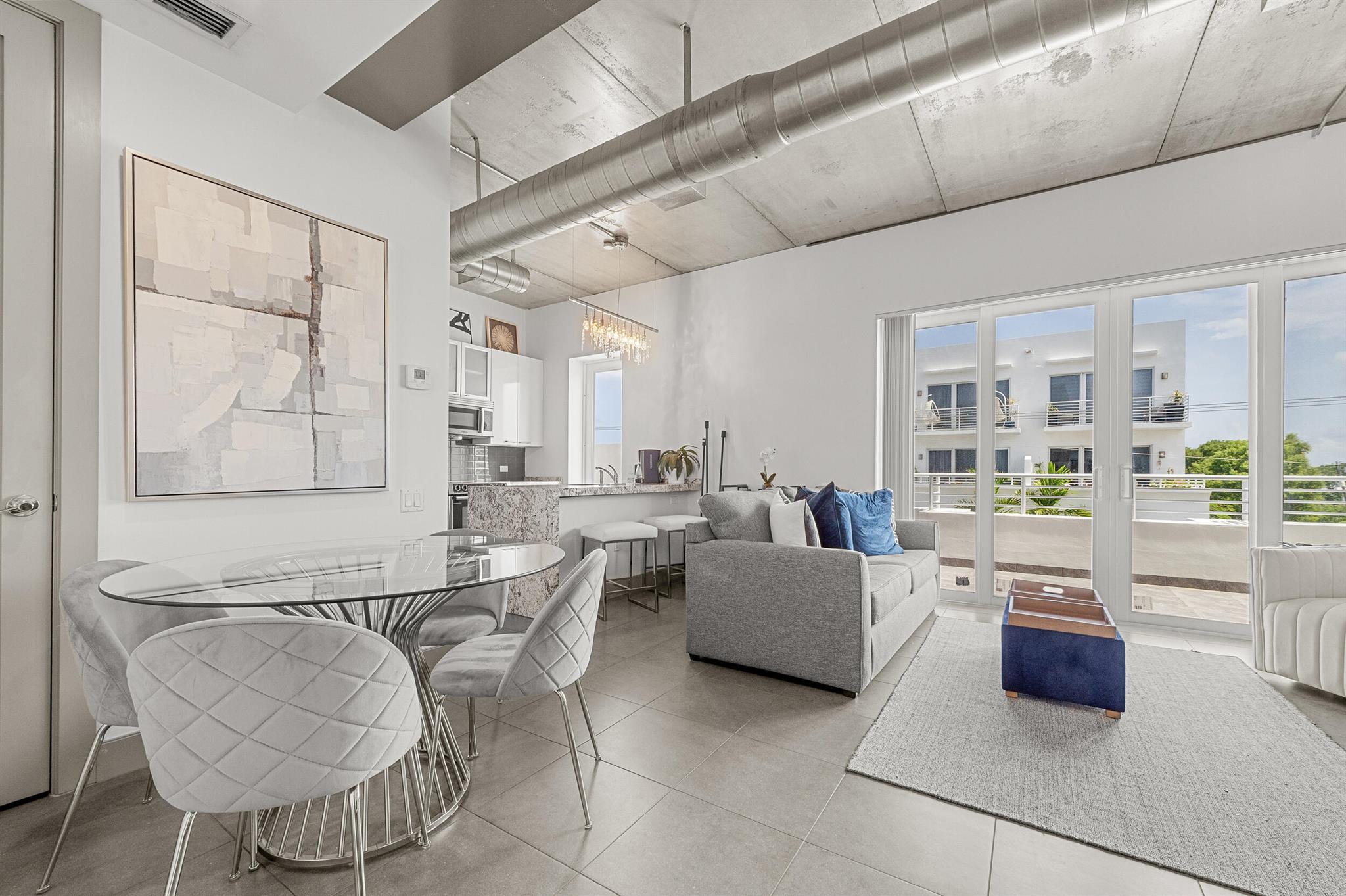 111 SE 2nd Street 302