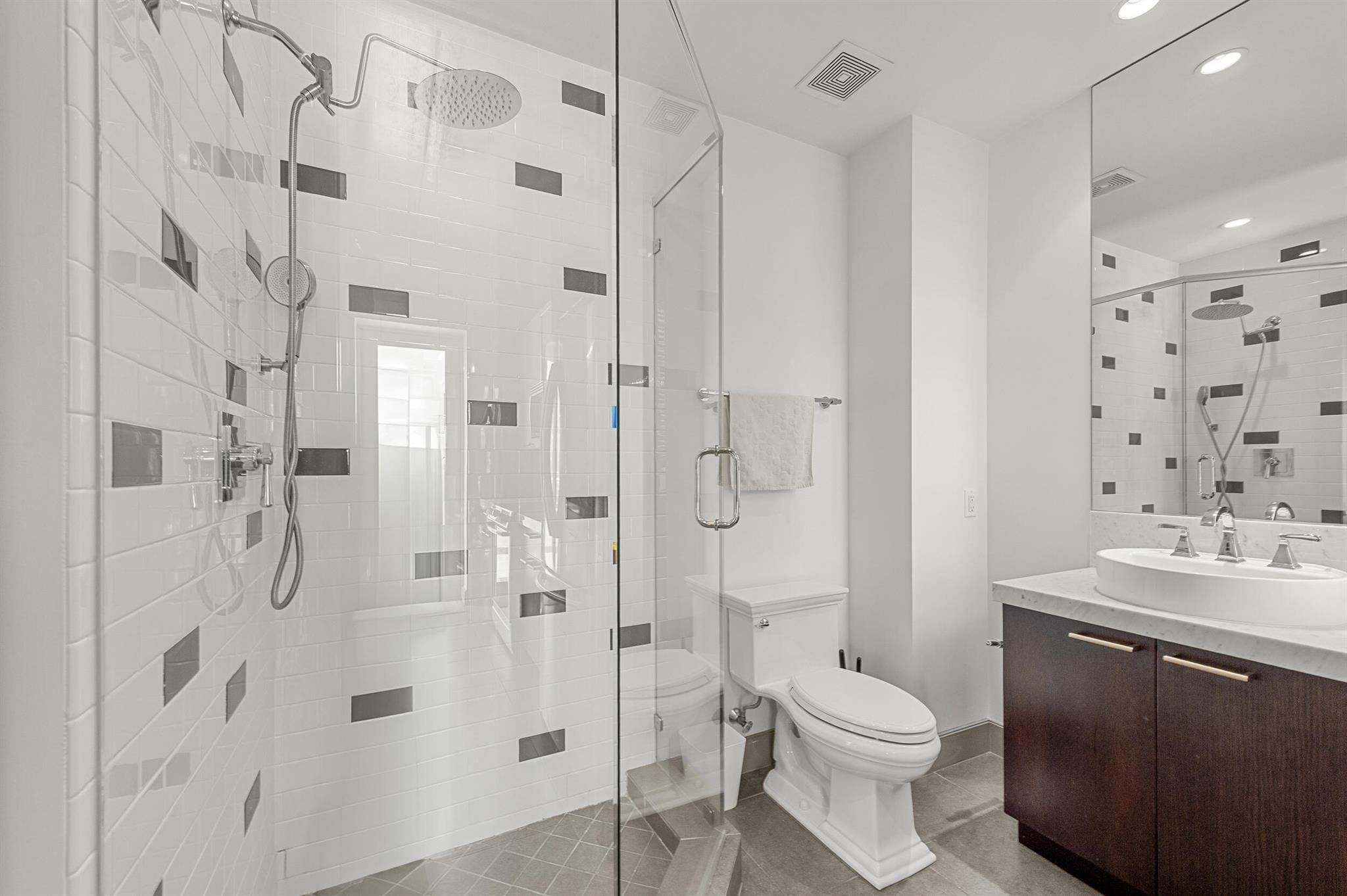 111 SE 2nd Street 302