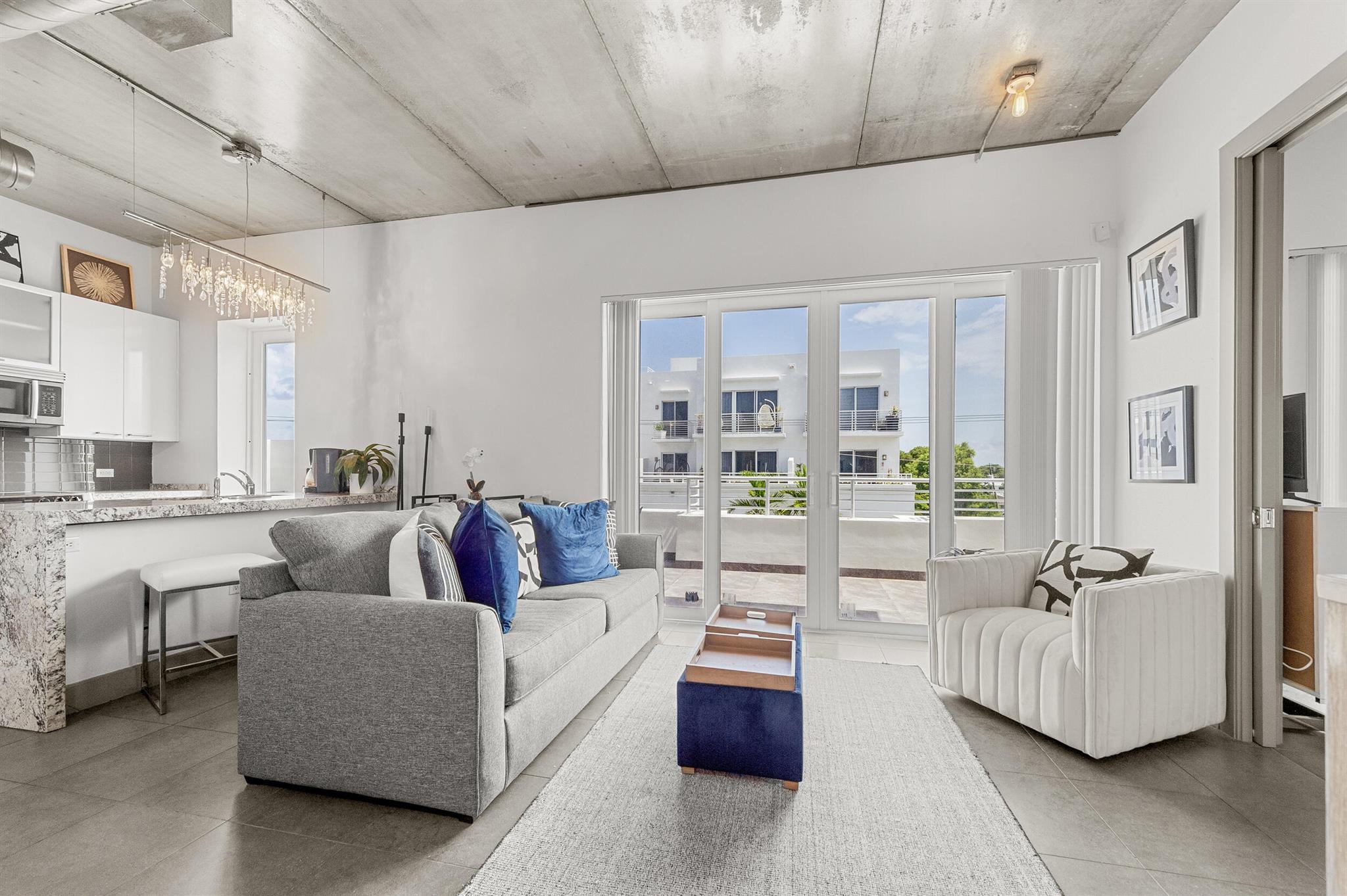 111 SE 2nd Street 302