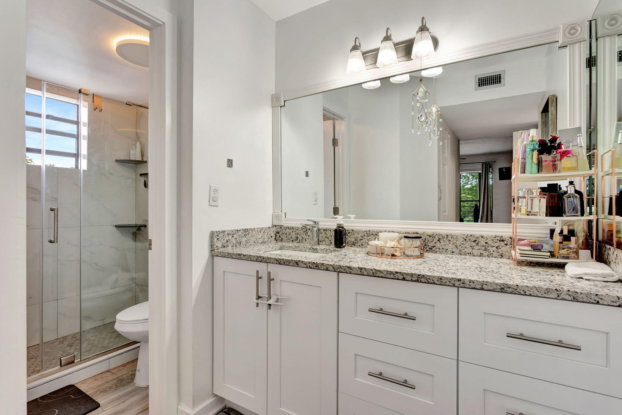 6755 W Broward Boulevard 409