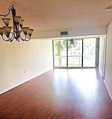 6217 Balboa Circle 202