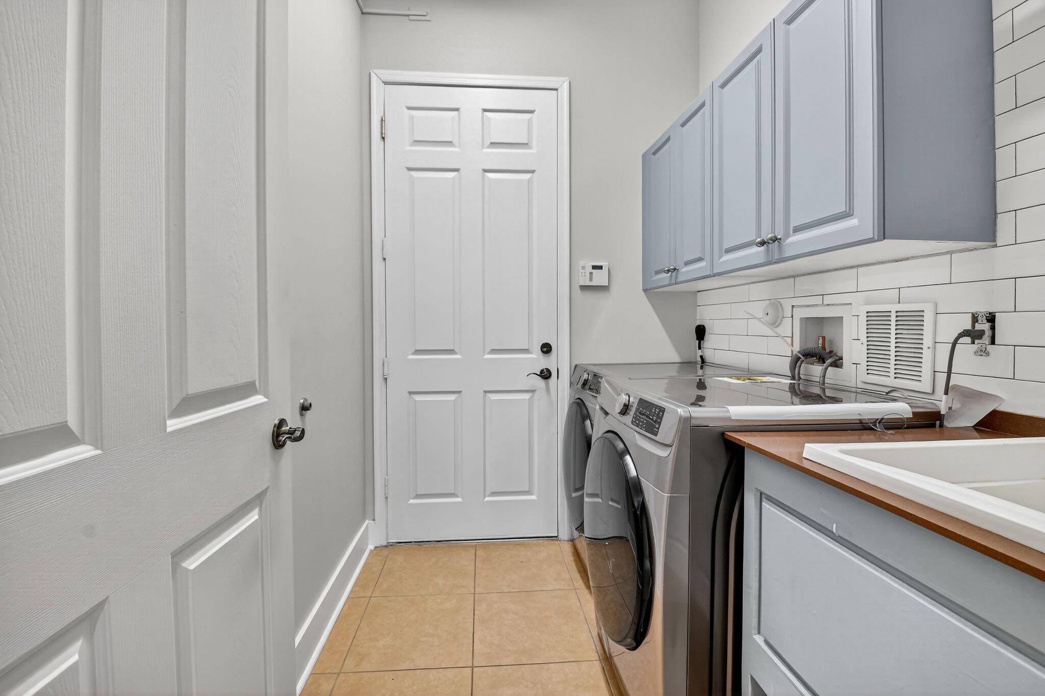 9917 Cobblestone Drive