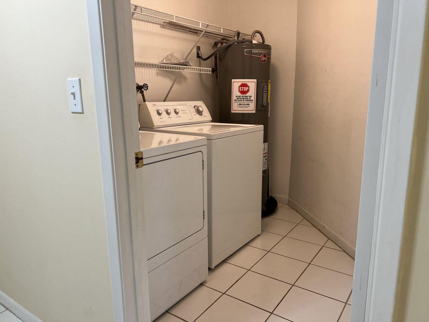 955 Egret Circle 202