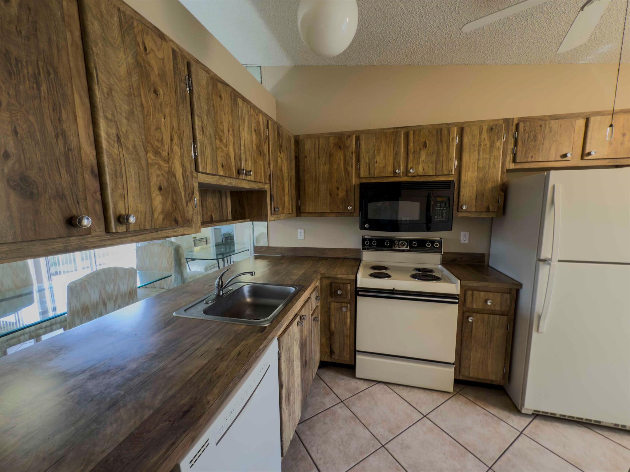 15627 Bottlebrush Circle