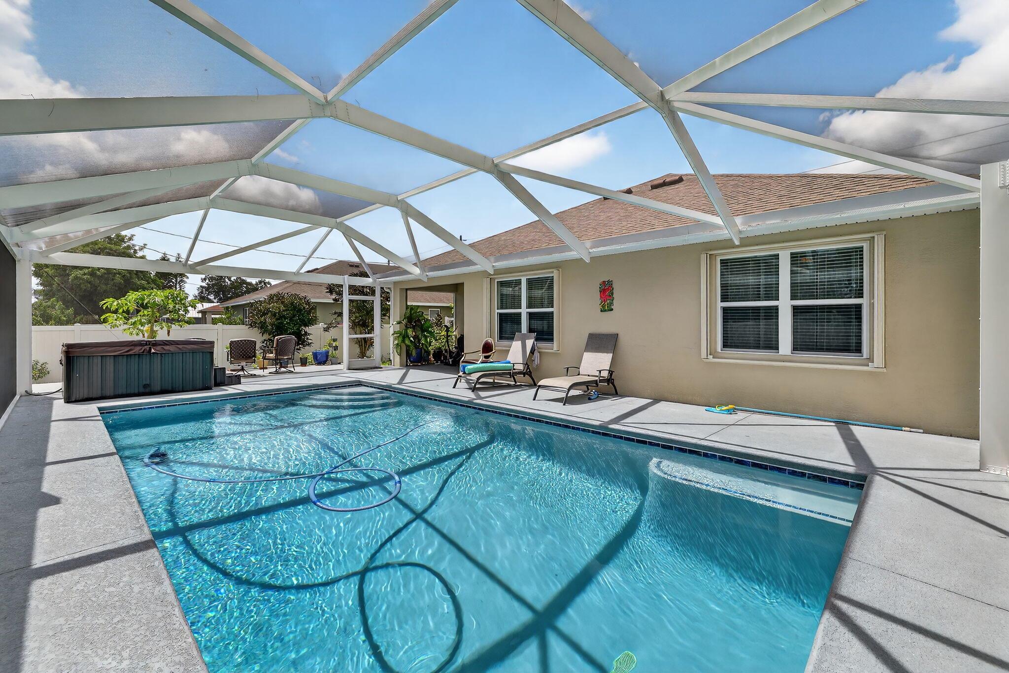 2169 SW Savage Boulevard