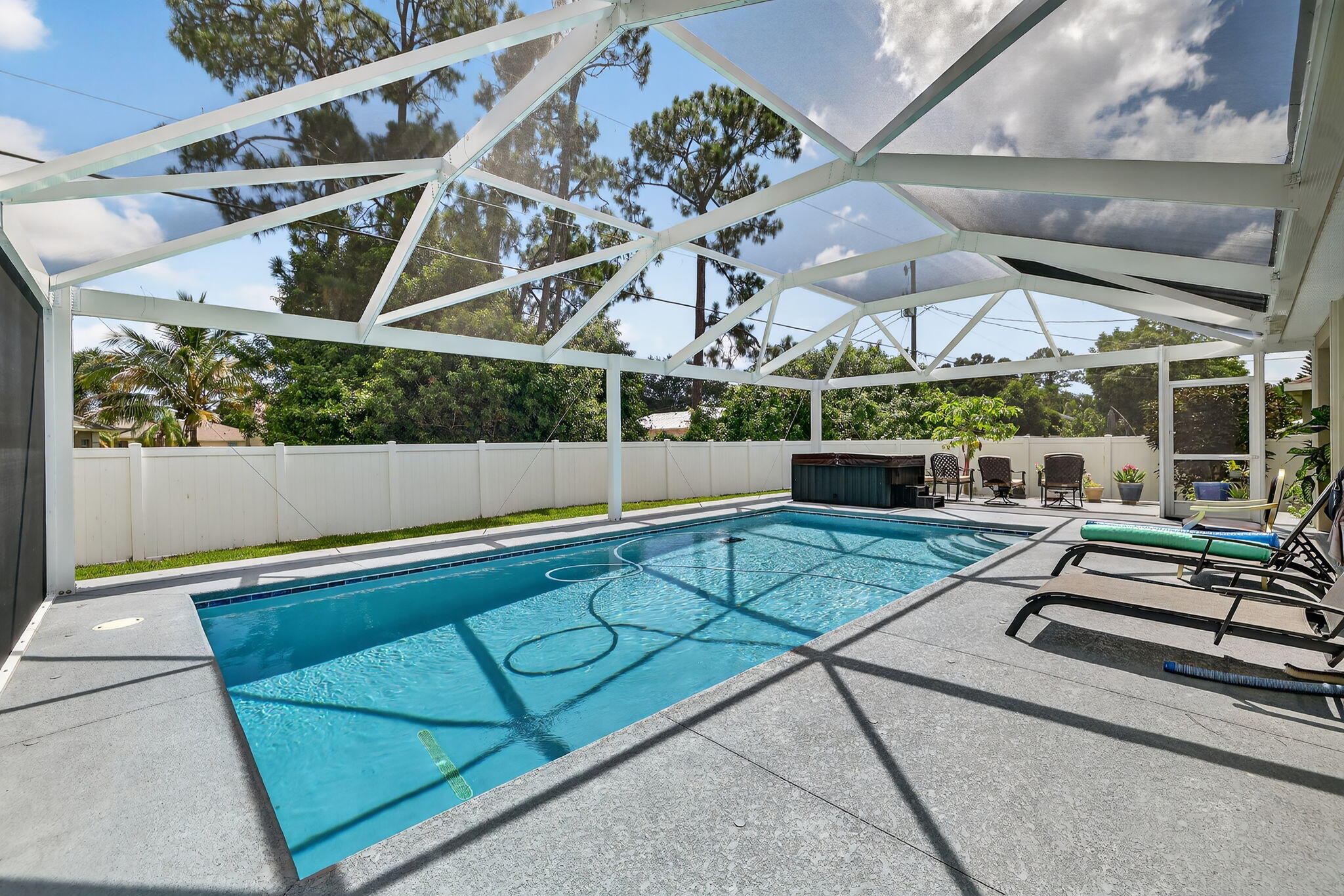 2169 SW Savage Boulevard