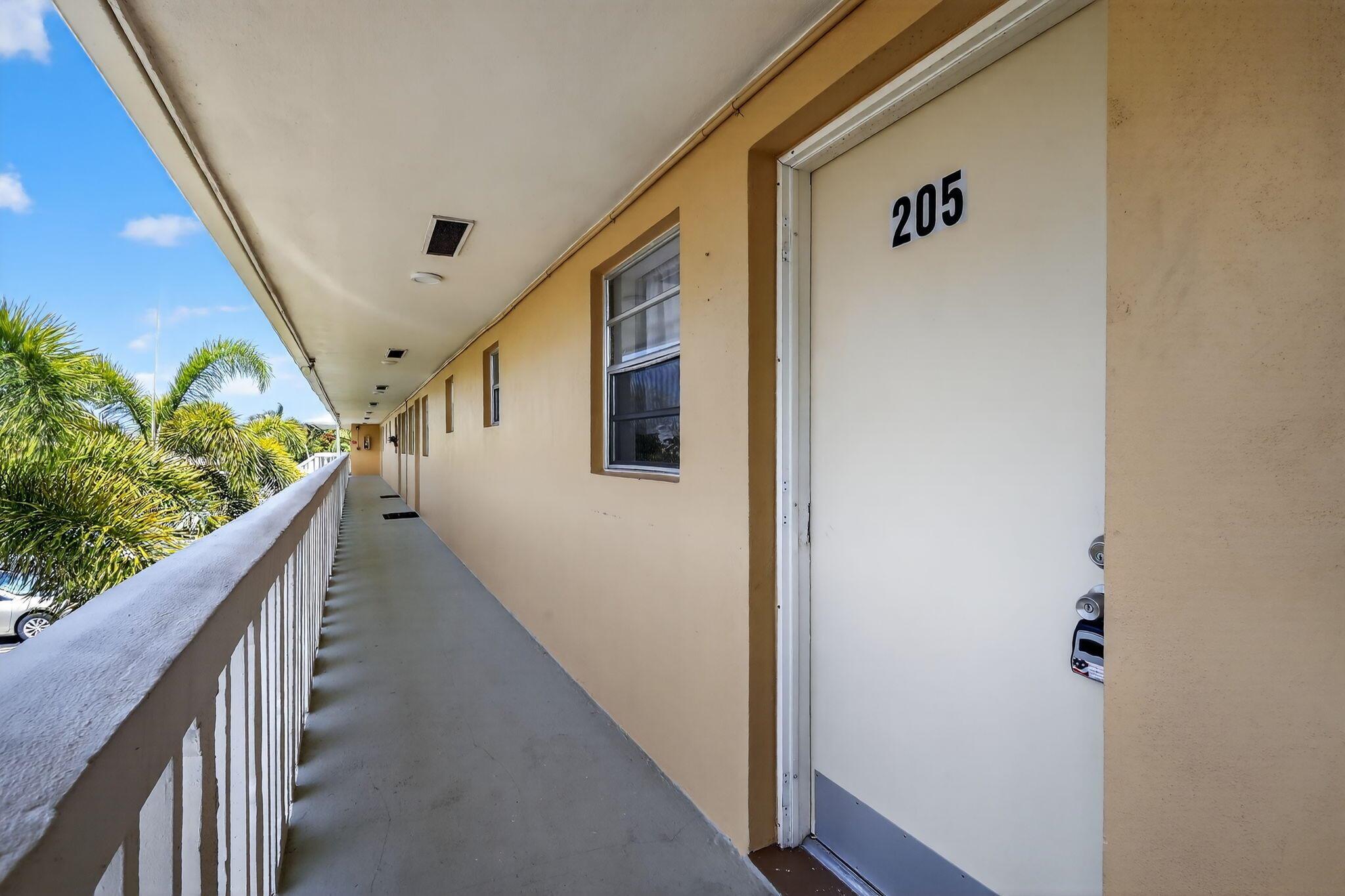 2152 NE 1st Way 205