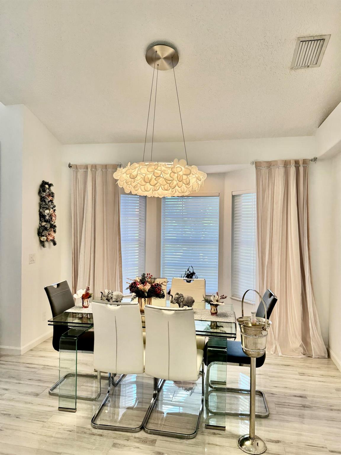 8561 Lawson Circle