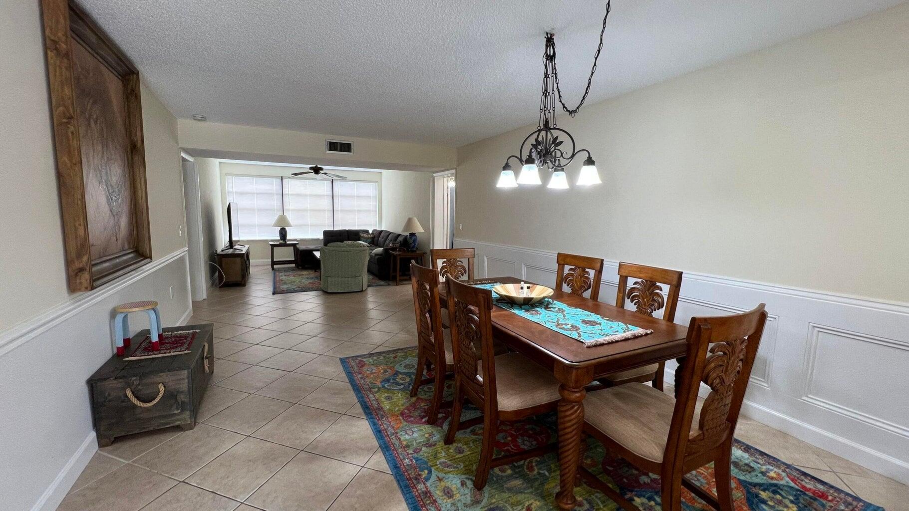 6097 Balboa Circle 303