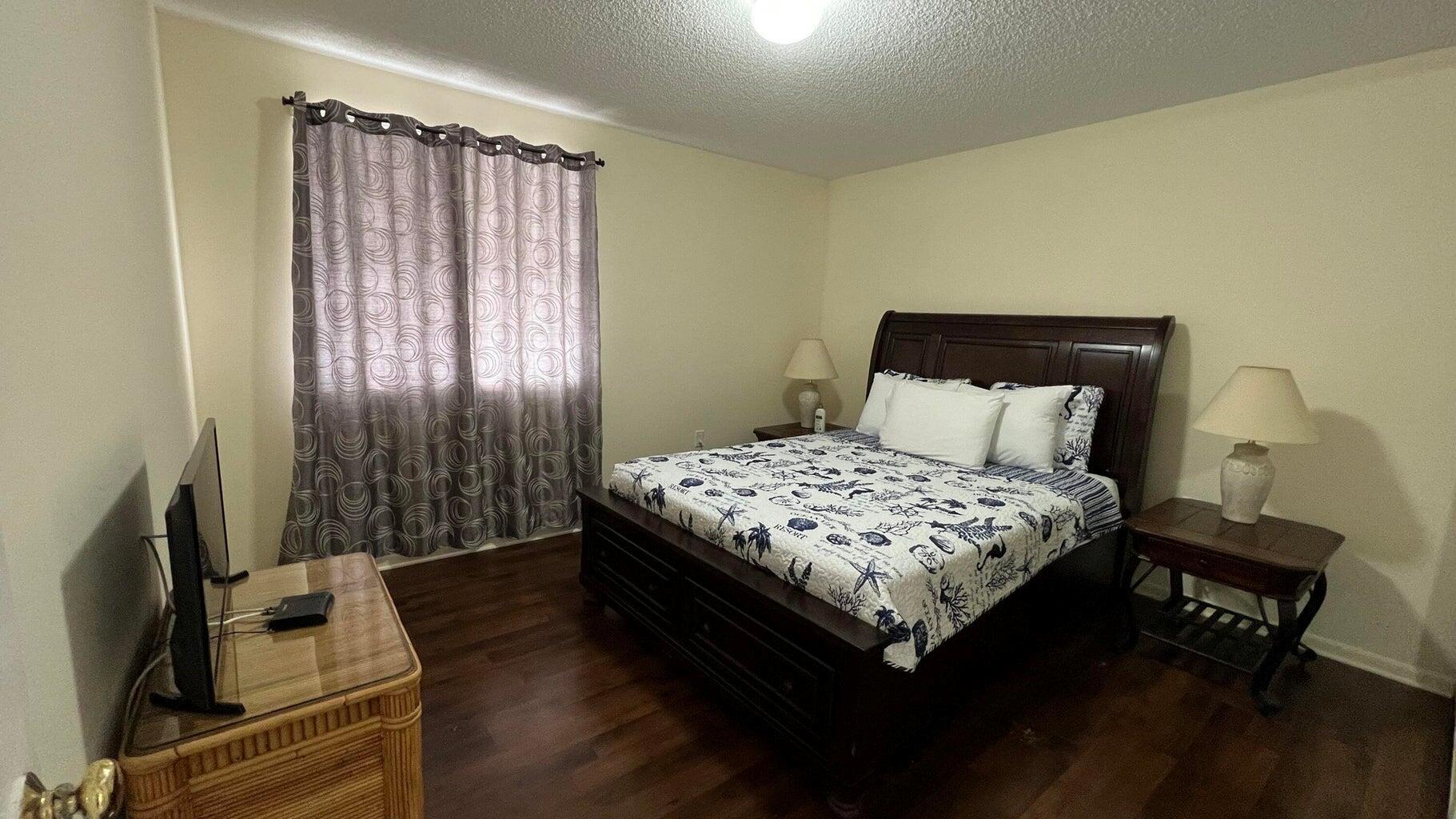 6097 Balboa Circle 303
