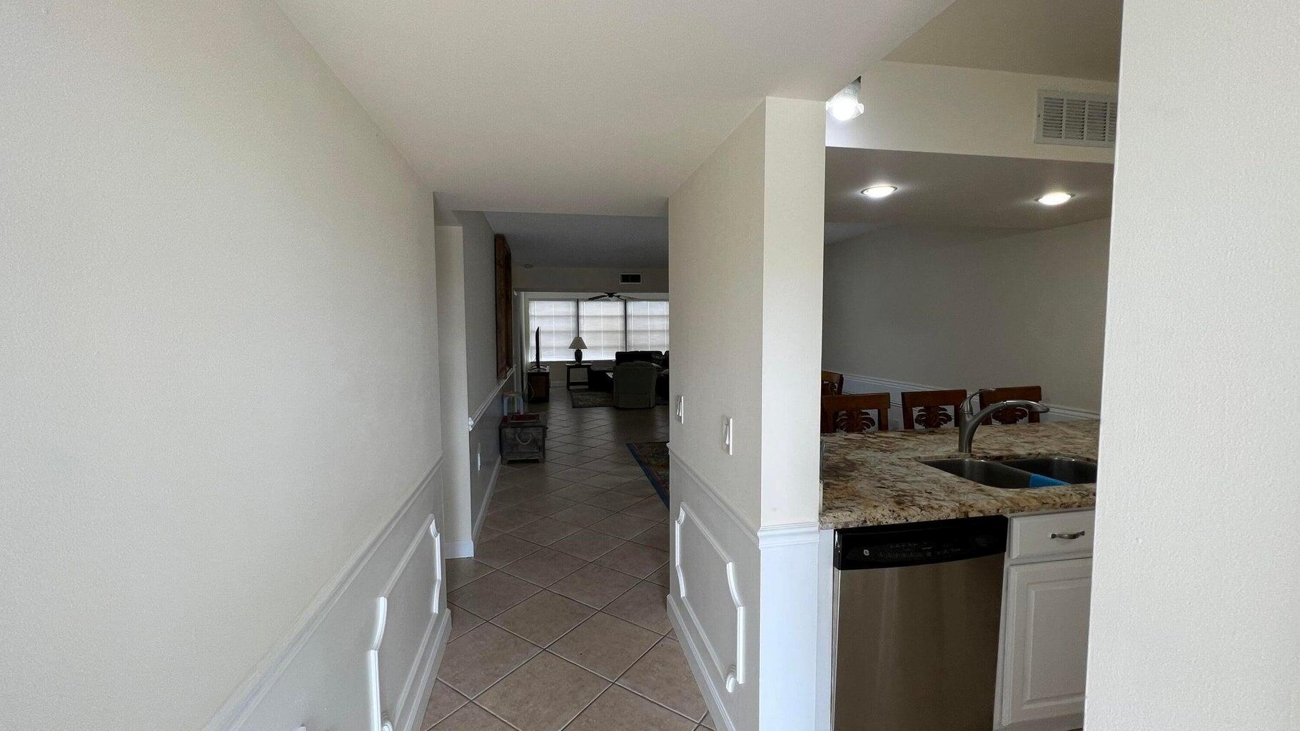 6097 Balboa Circle 303