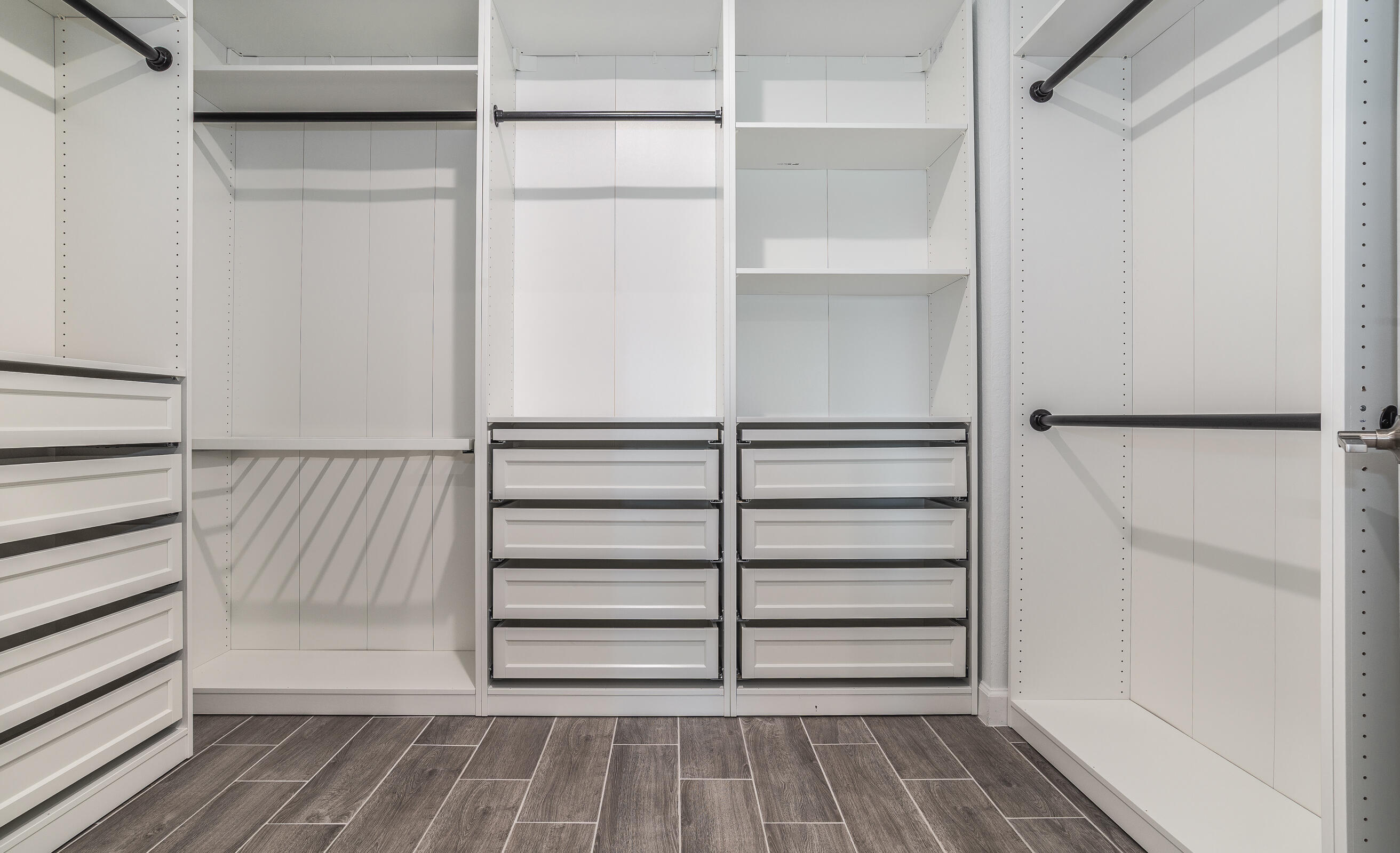 6378 NW Windwood Way