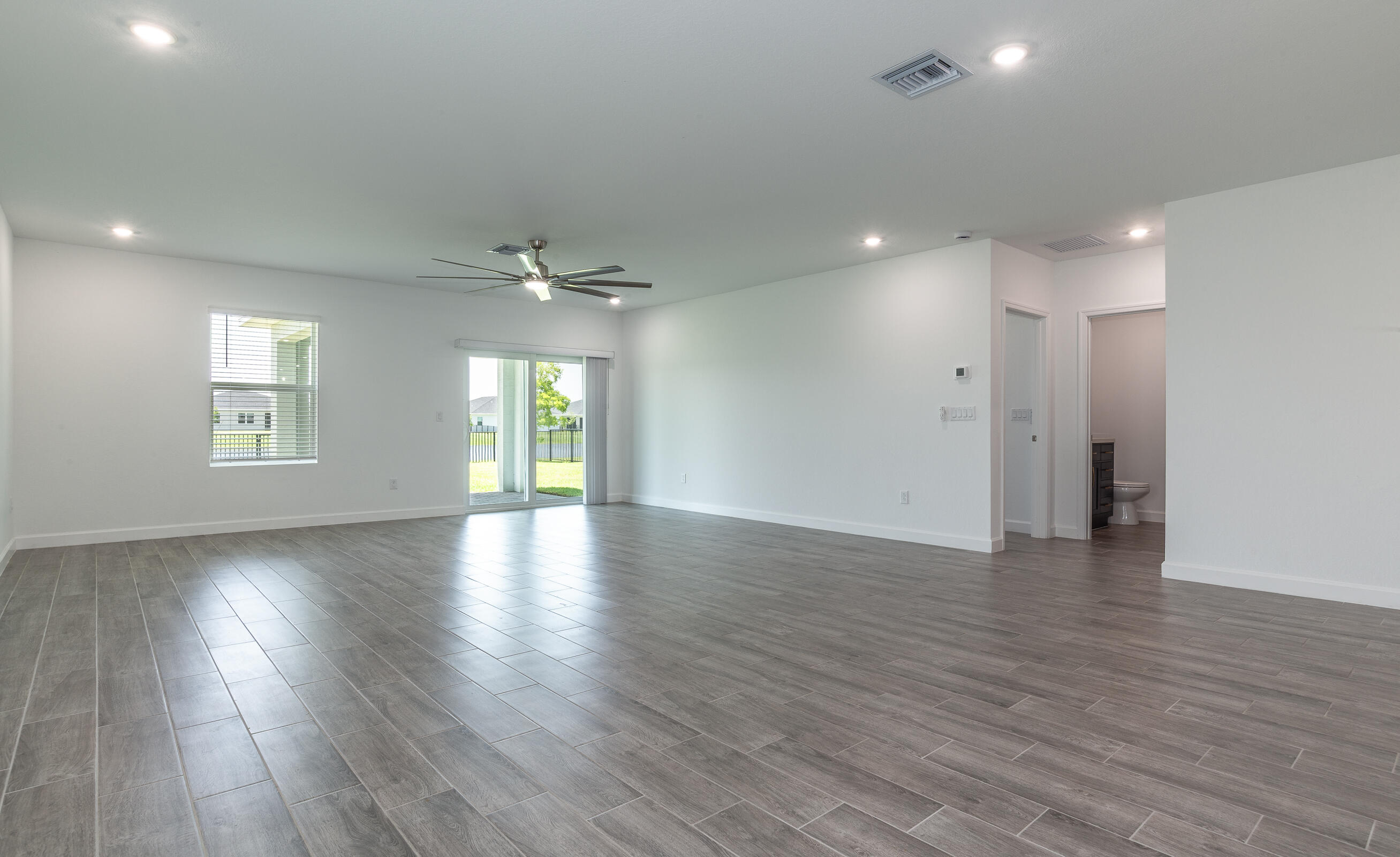 6378 NW Windwood Way