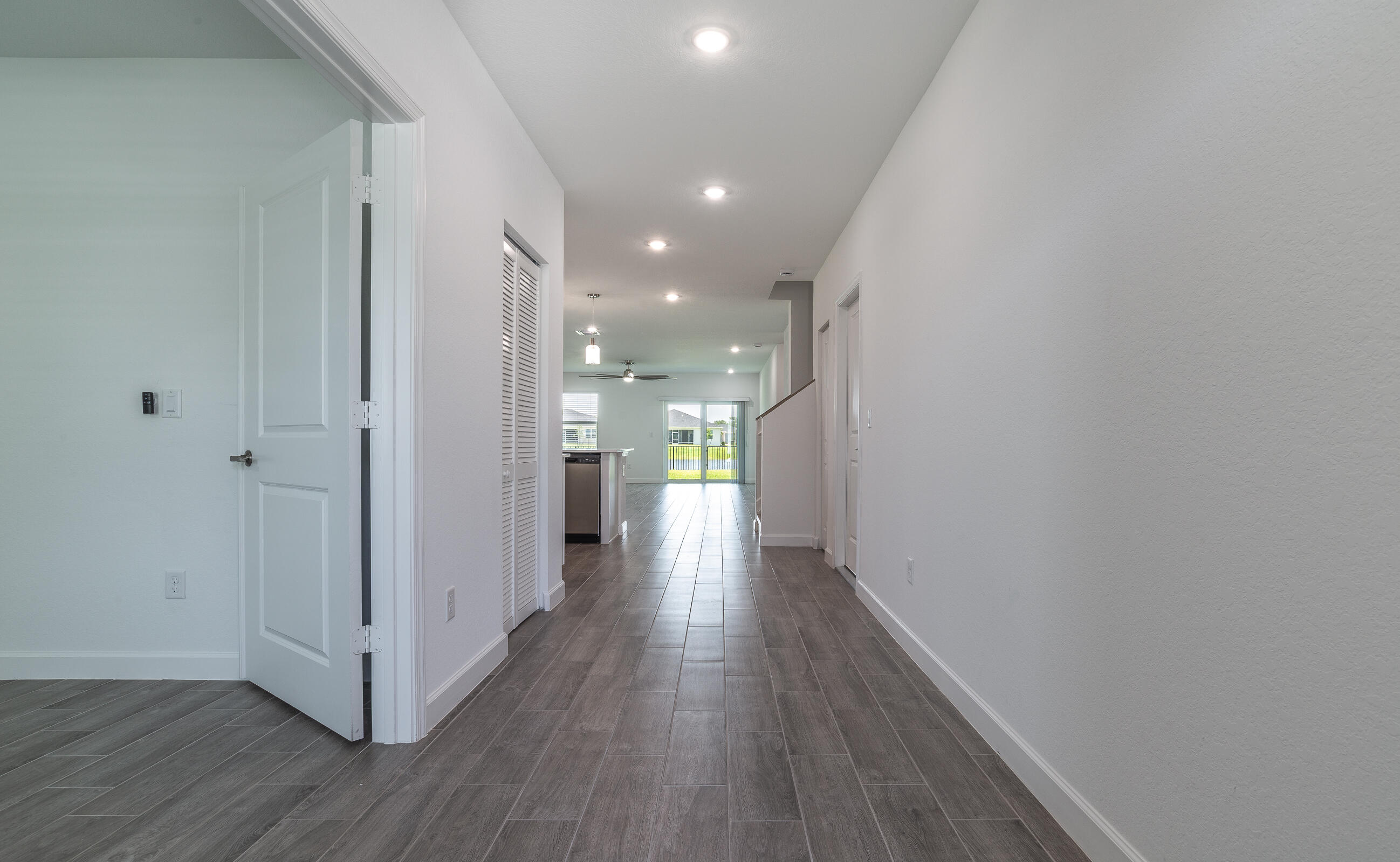 6378 NW Windwood Way