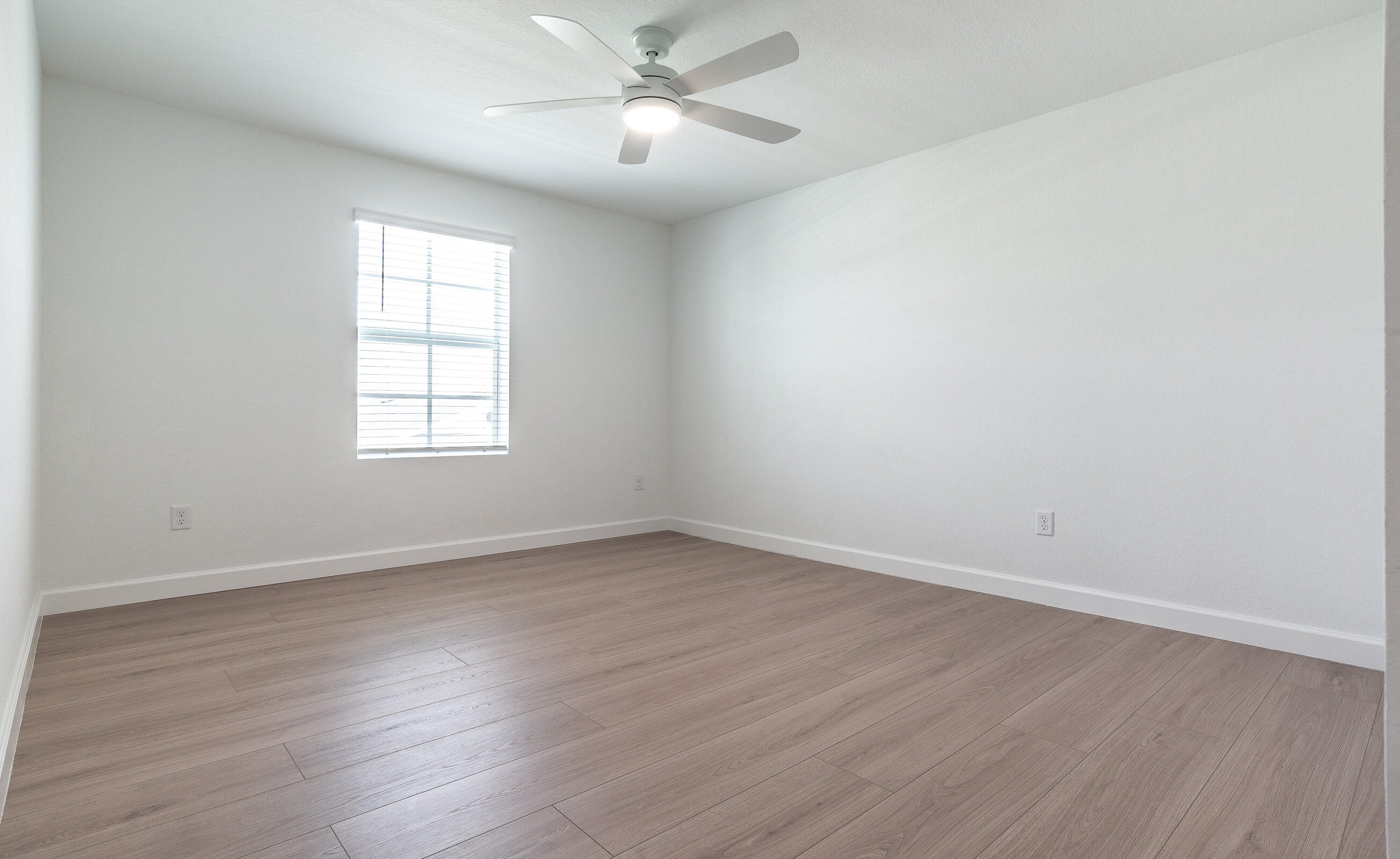 6378 NW Windwood Way