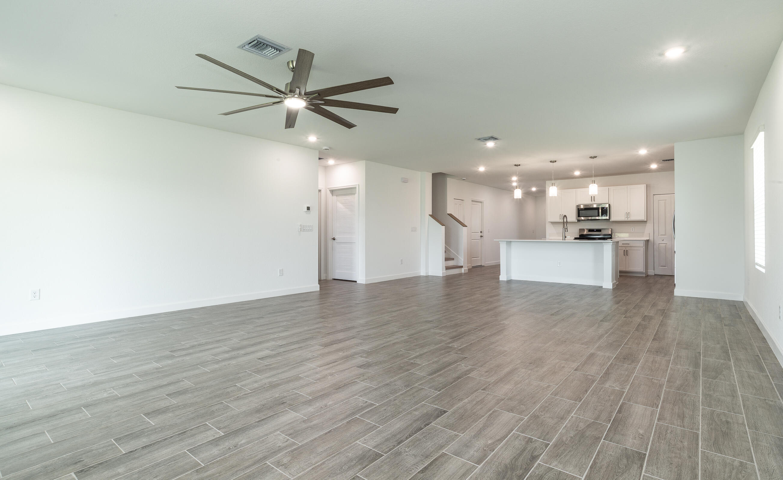 6378 NW Windwood Way