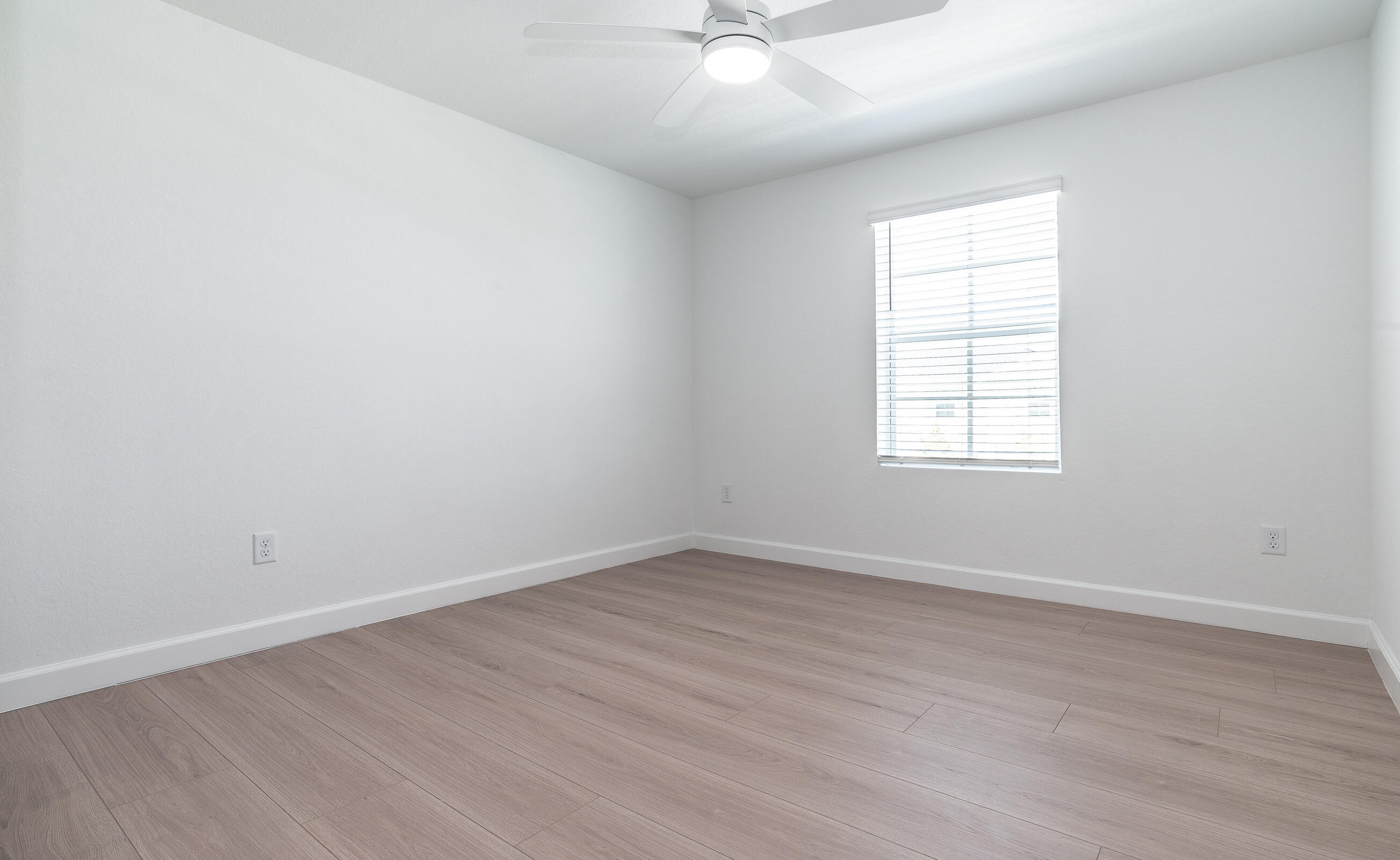 6378 NW Windwood Way