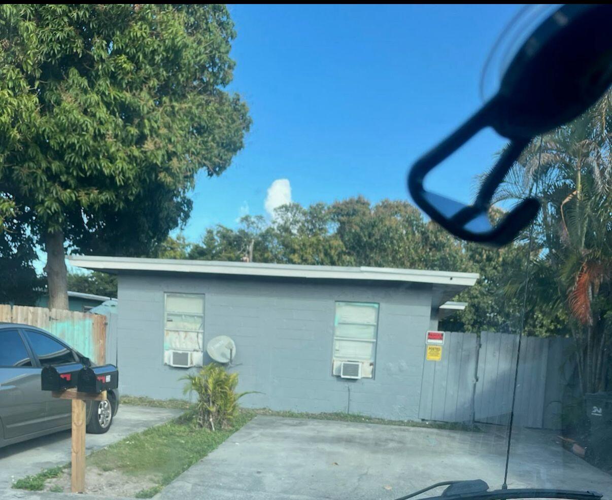 227 NW 15th Avenue