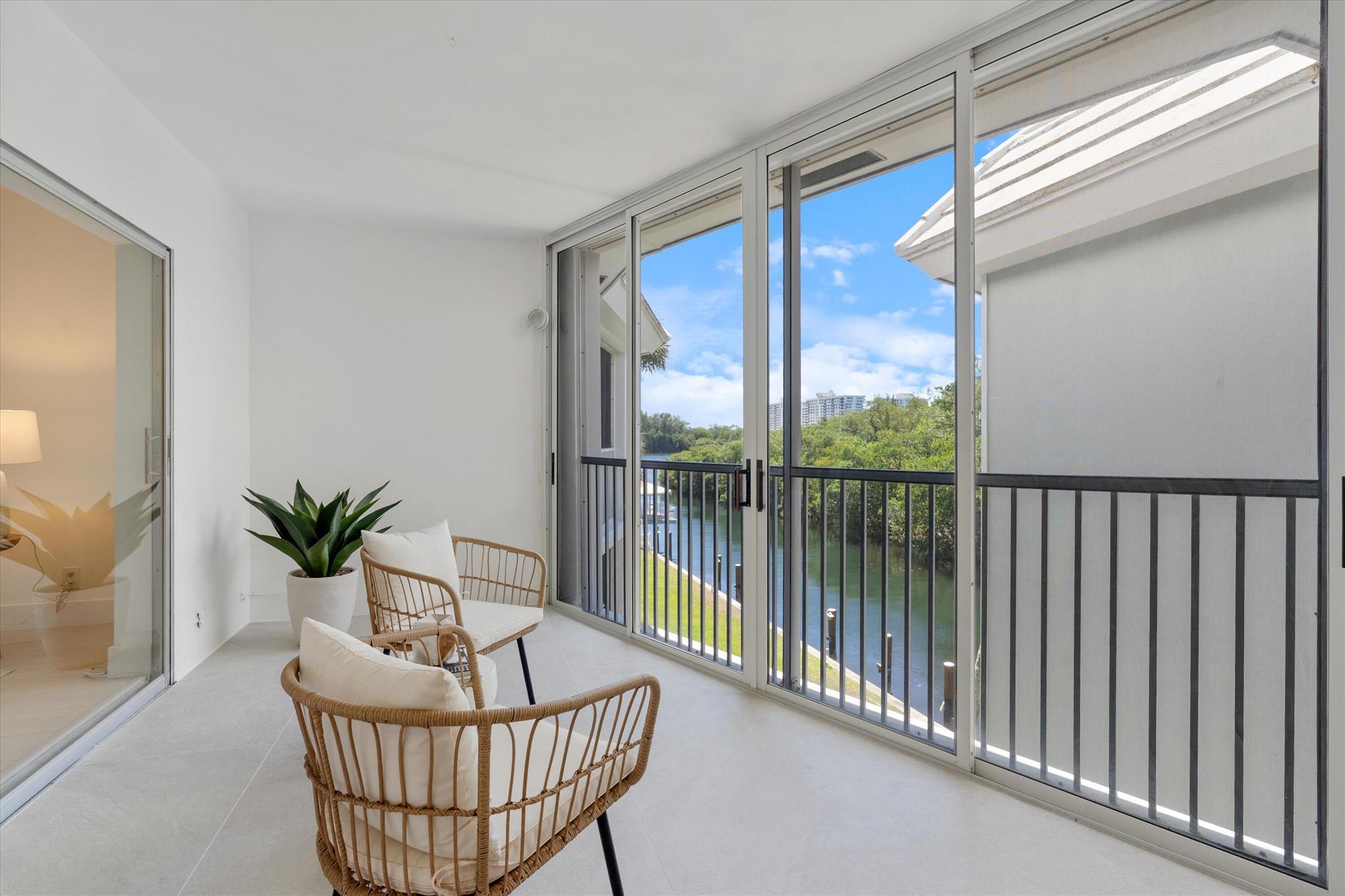 700 NE Harbour Terrace 3320