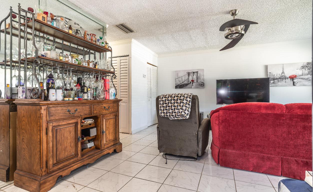 3200 NW 5th Terrace 4