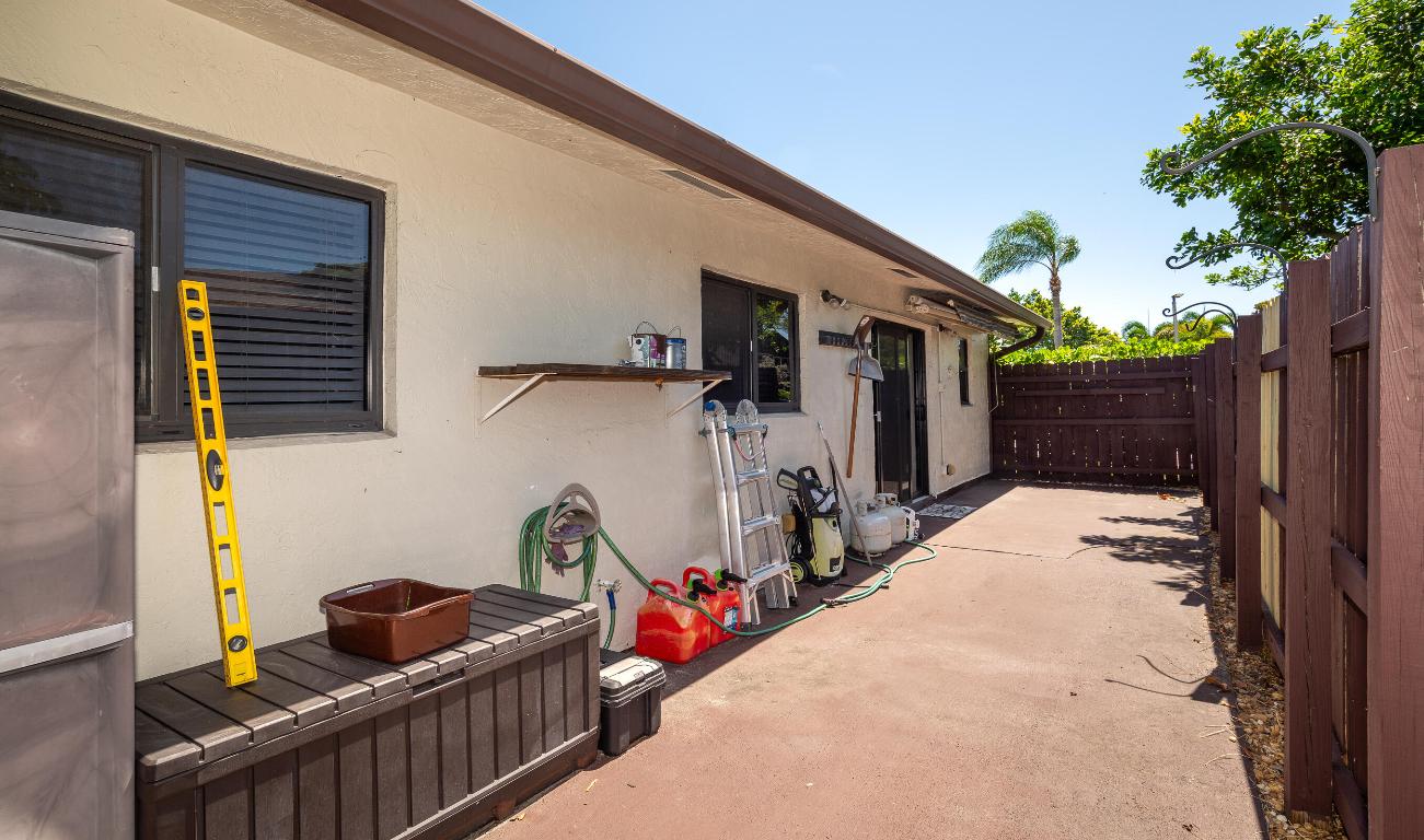 3200 NW 5th Terrace 4